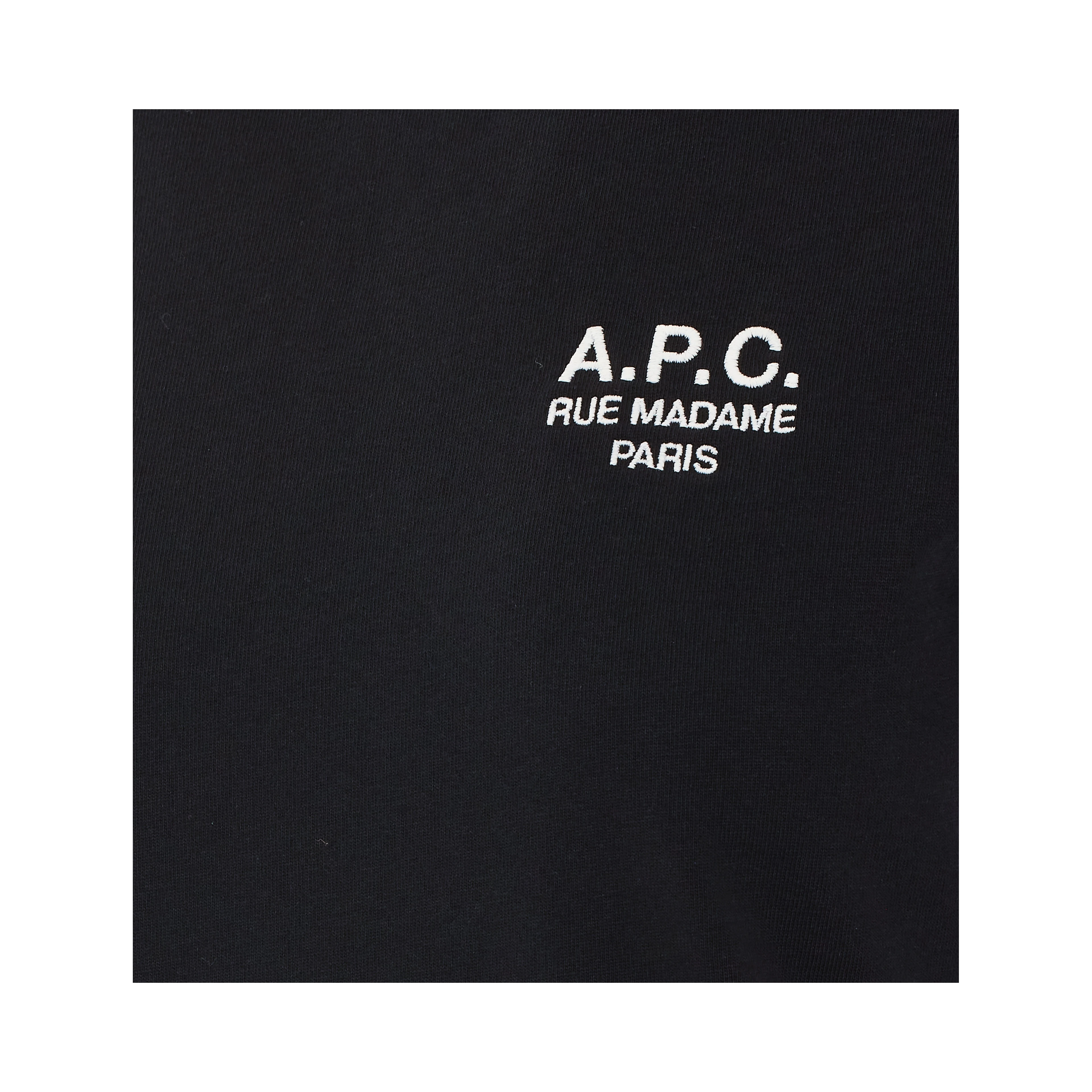 تيشيرتات وبولو سوداء من APC