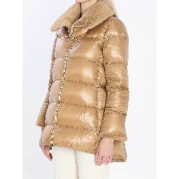 Light puffer with collar fur