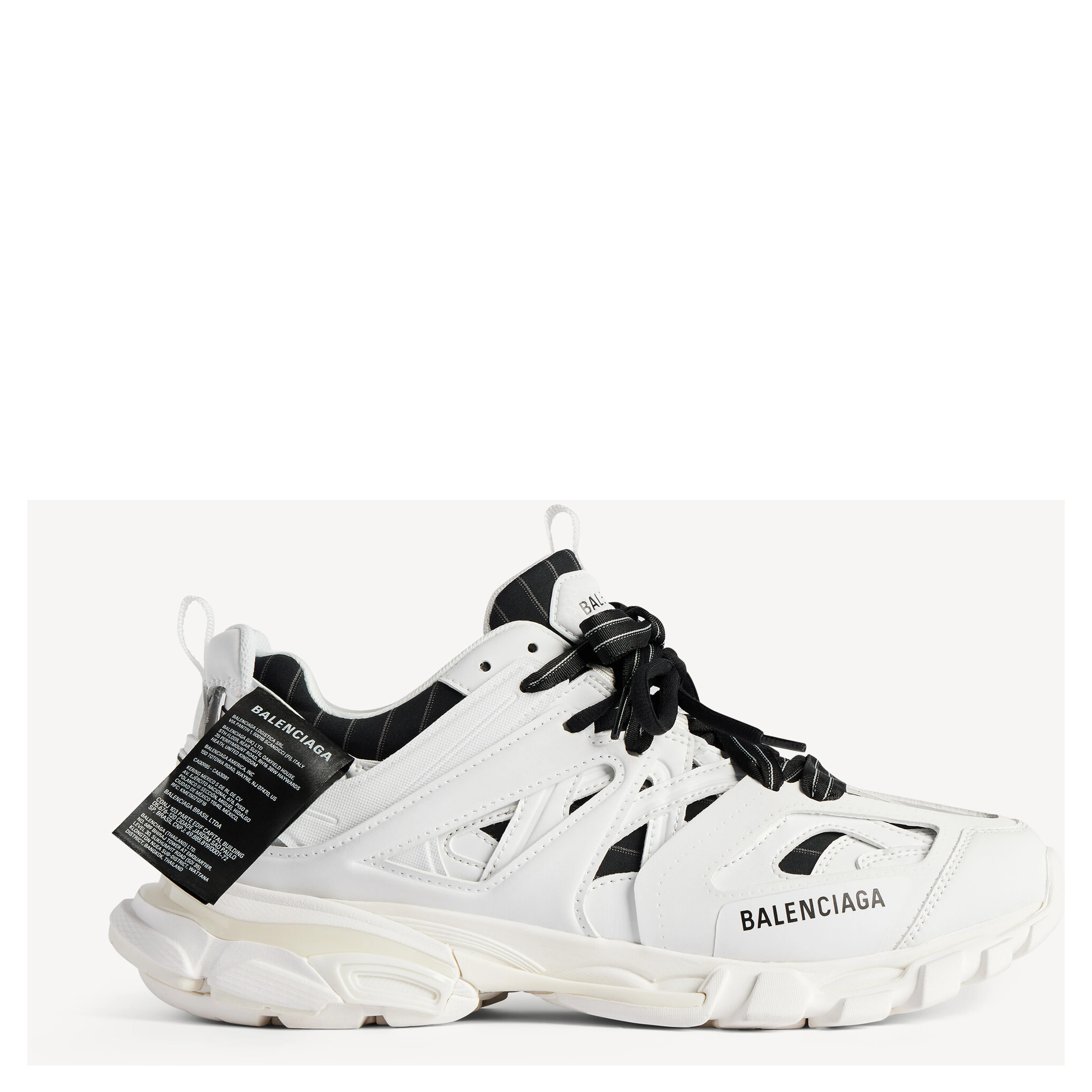 "Track shirt" sneakers