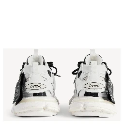 "Track shirt" sneakers