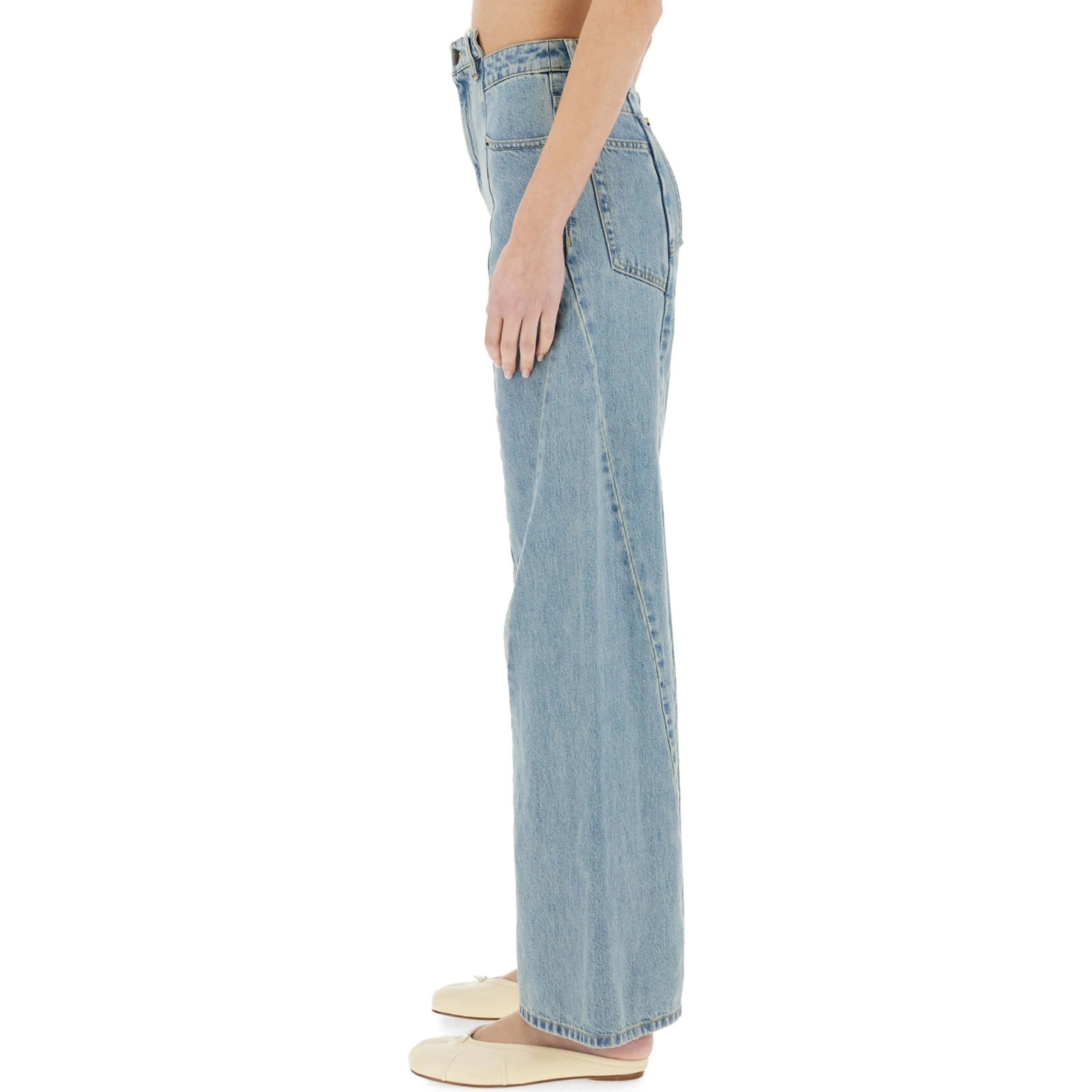 JEANS IN DENIM
