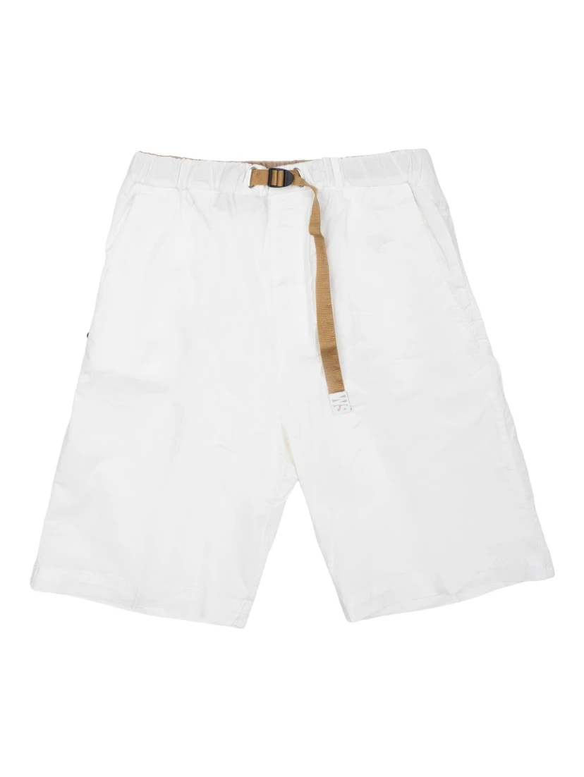 SHORTS CON CINTURA