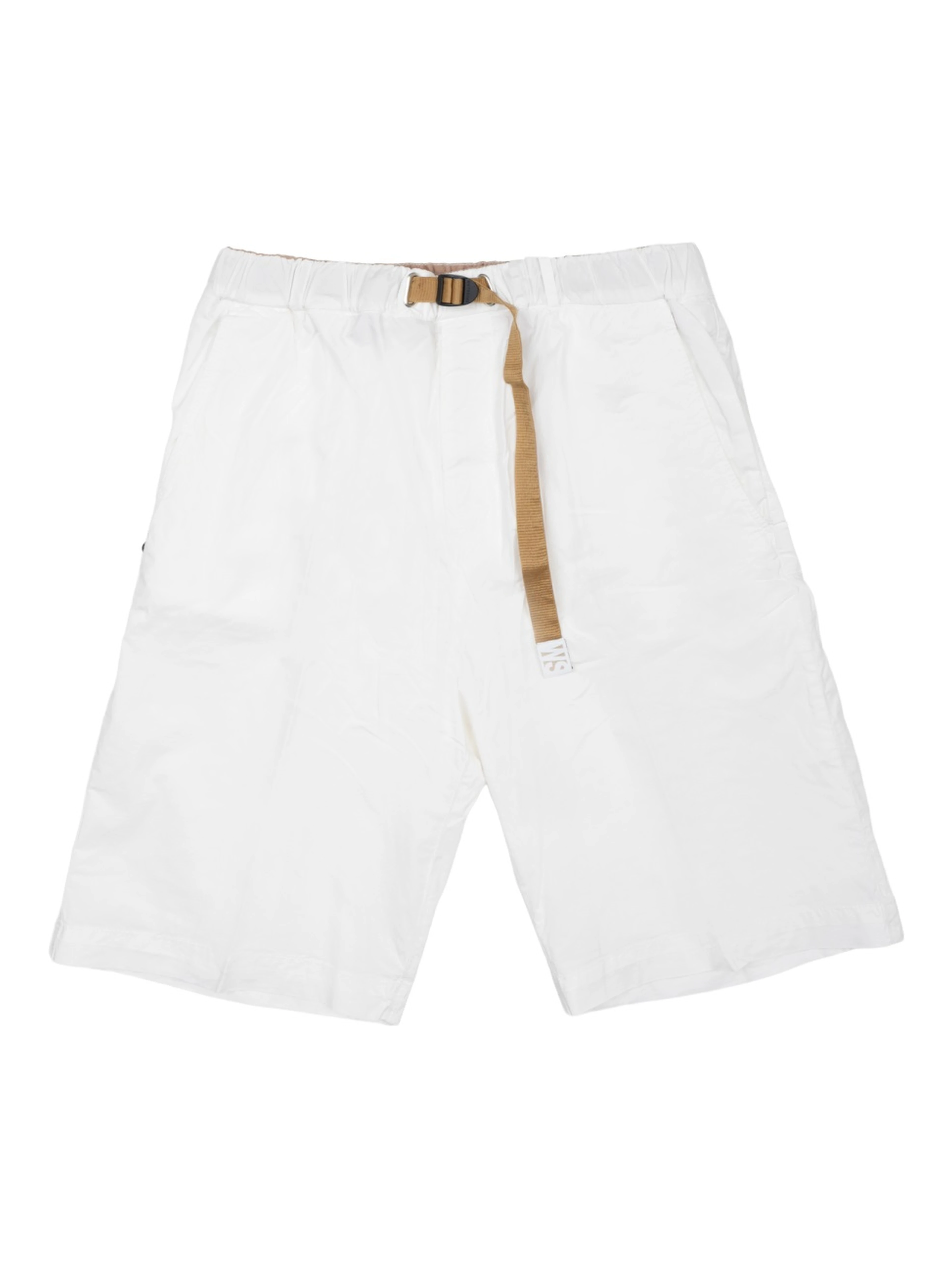 SHORTS CON CINTURA