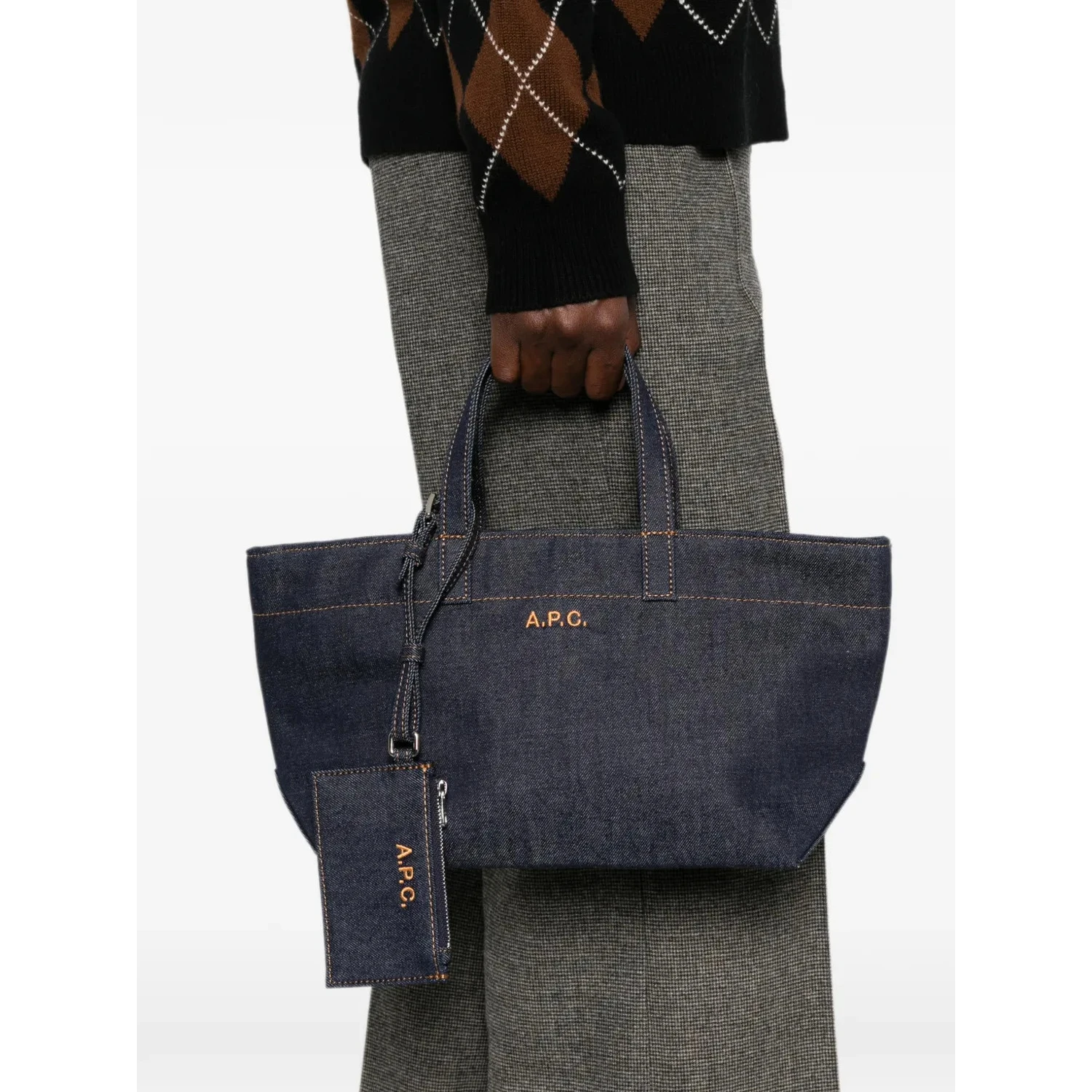أكياس APC
