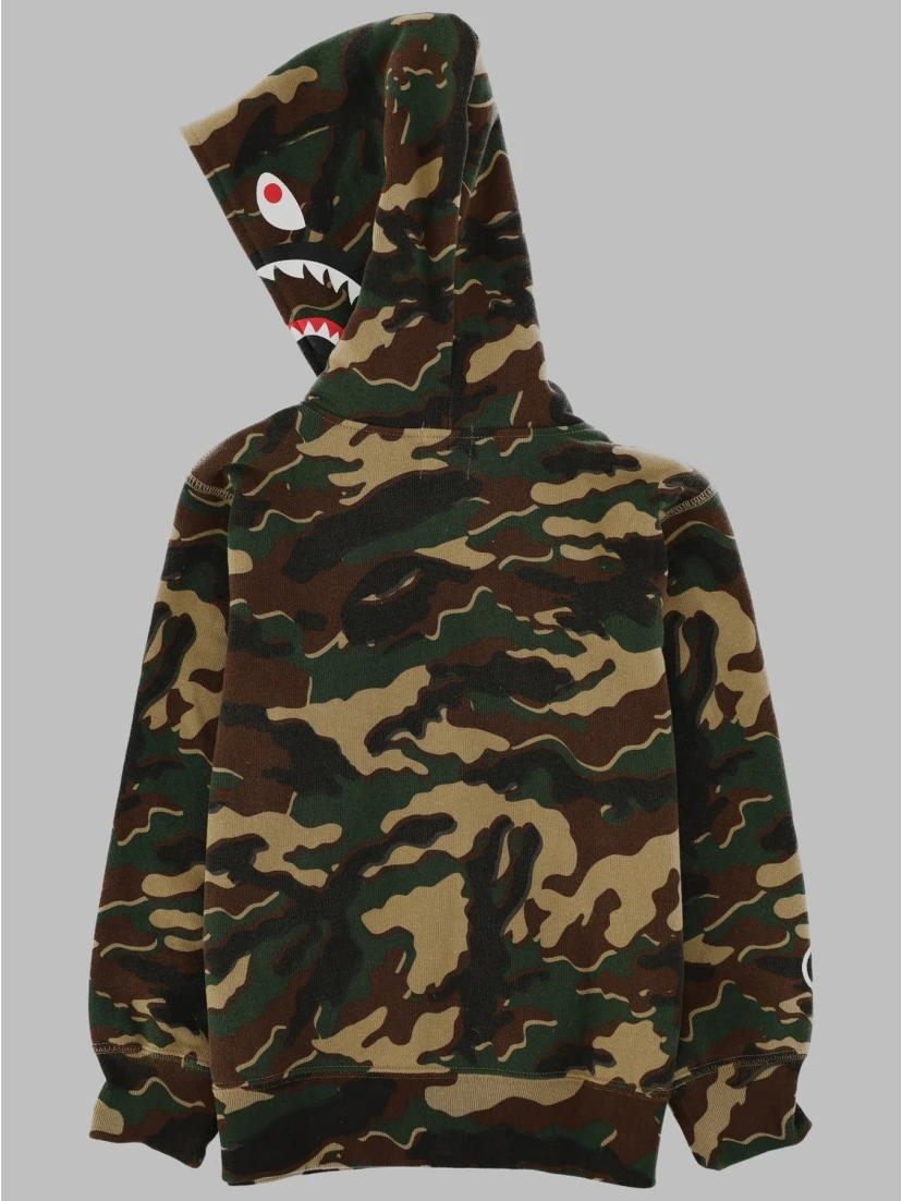 camo shark zip