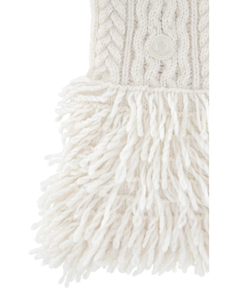 Moncler Scarfs alternative
