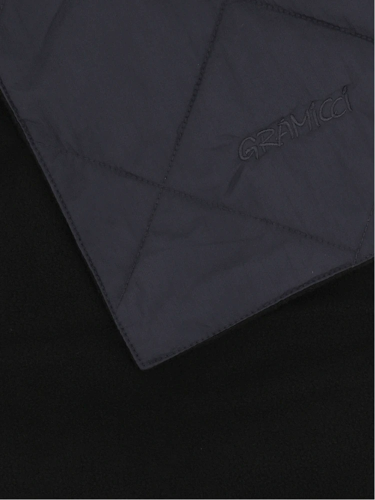 GRAMICCI Scarfs Black alternative