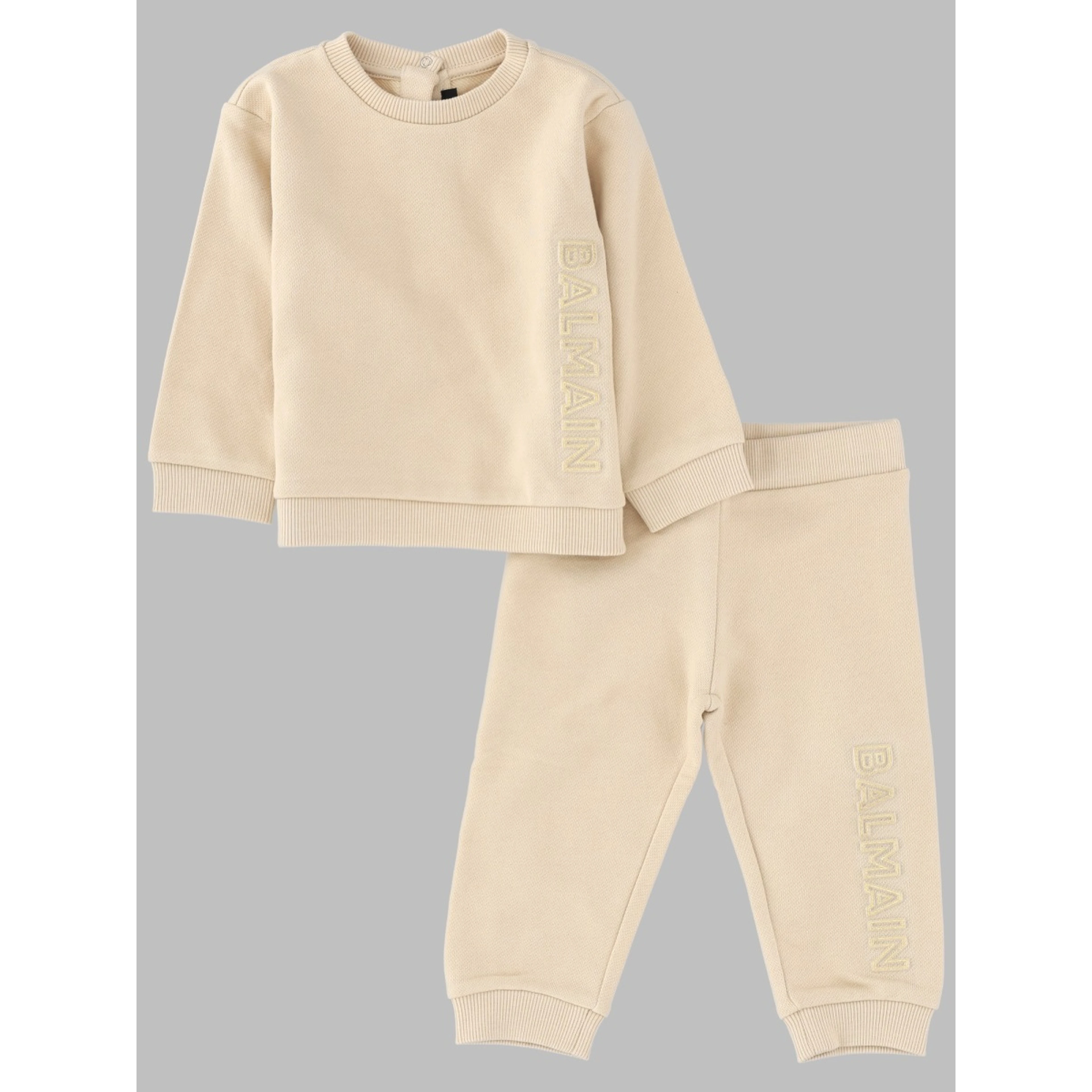 sweatshirt tracksuit
