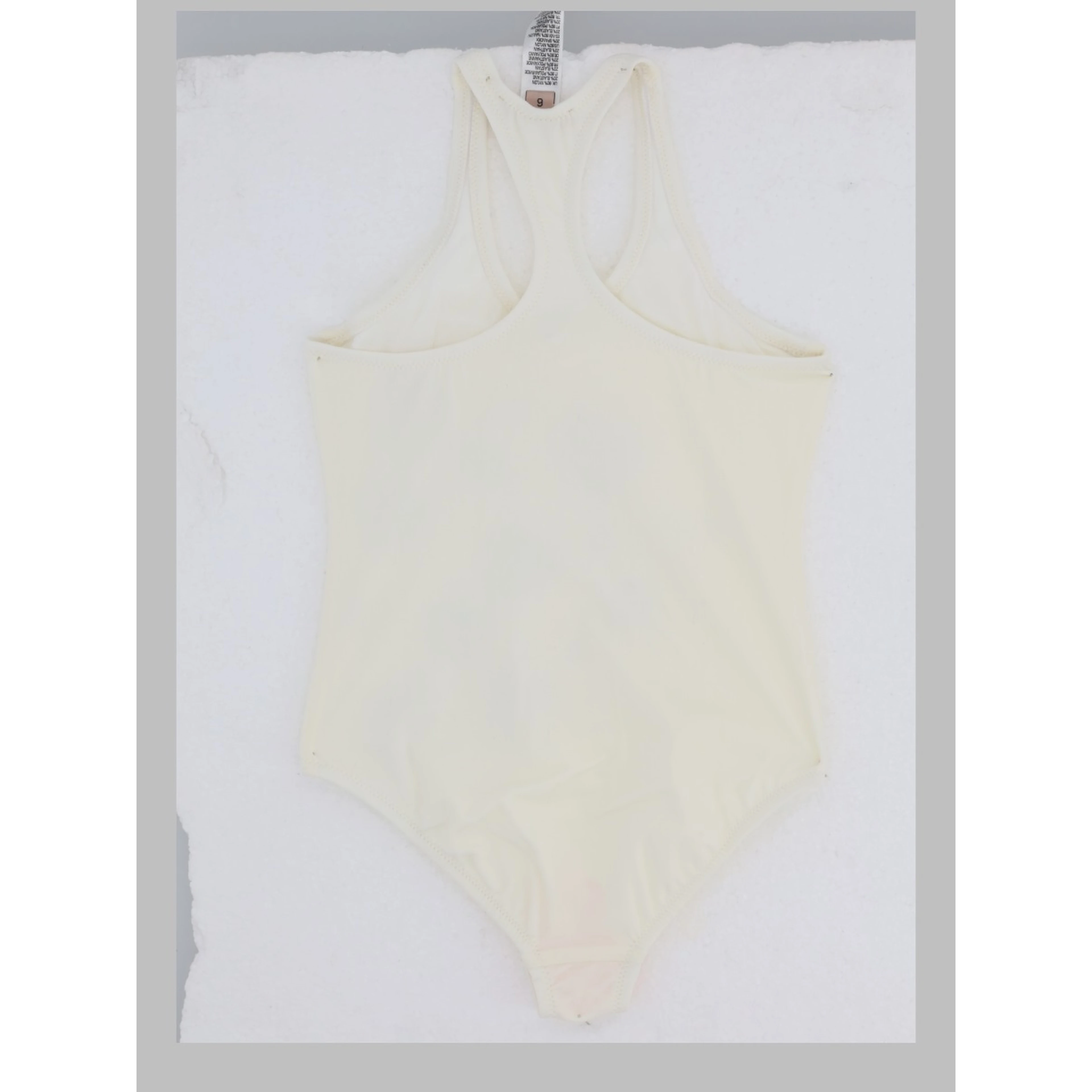 COSTUME