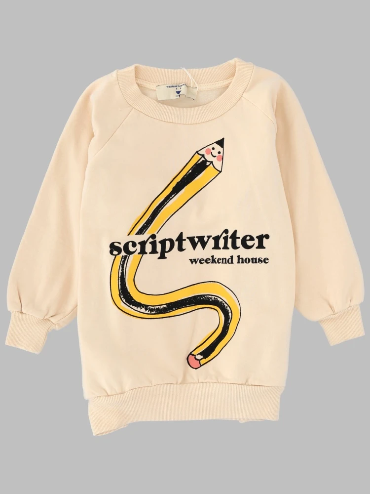 scripwriter sweatshirt
with pockets