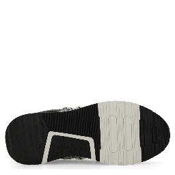 SNEAKER DYNAMIC