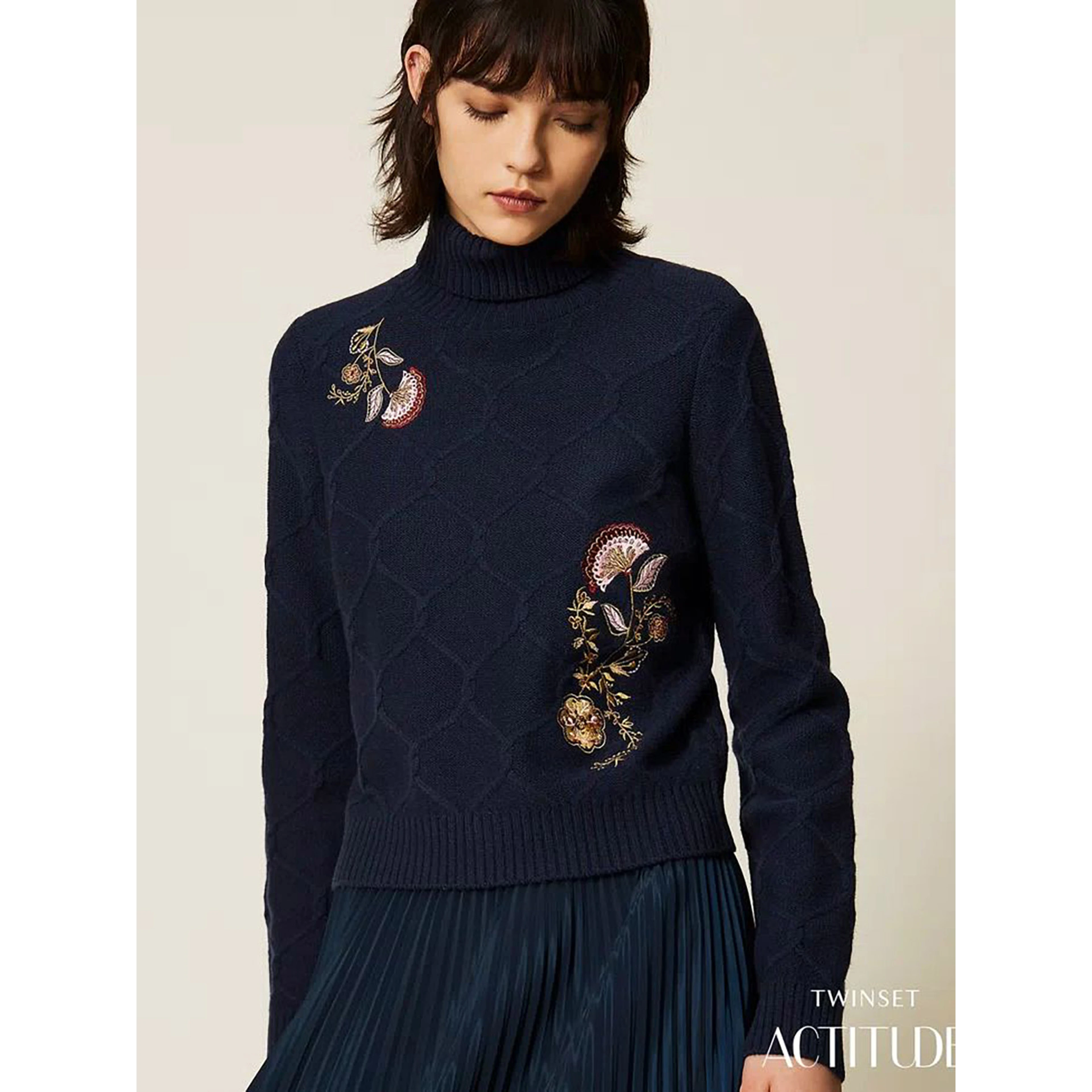 TWINSET roll