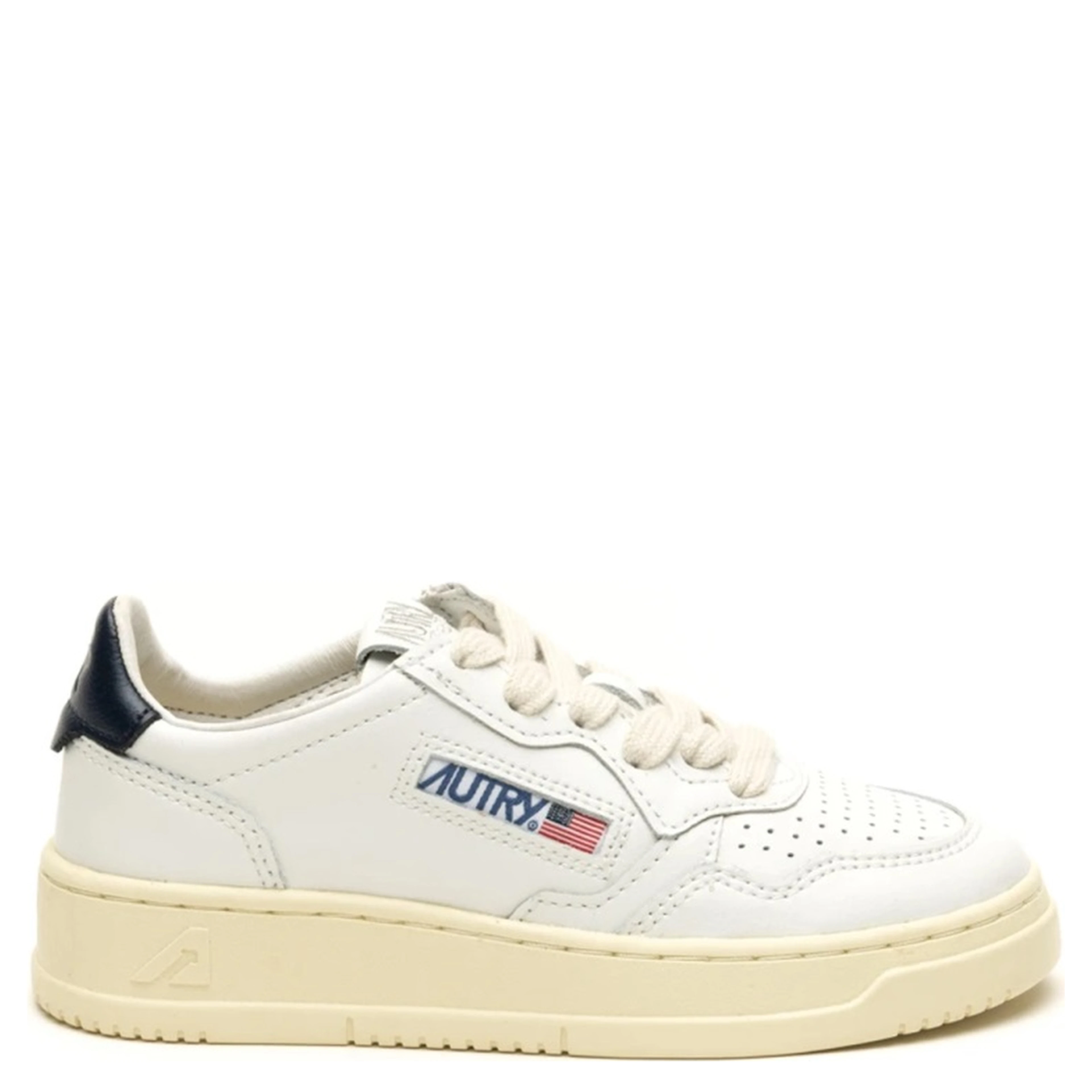 "MEDALIST LOW" SNEAKER