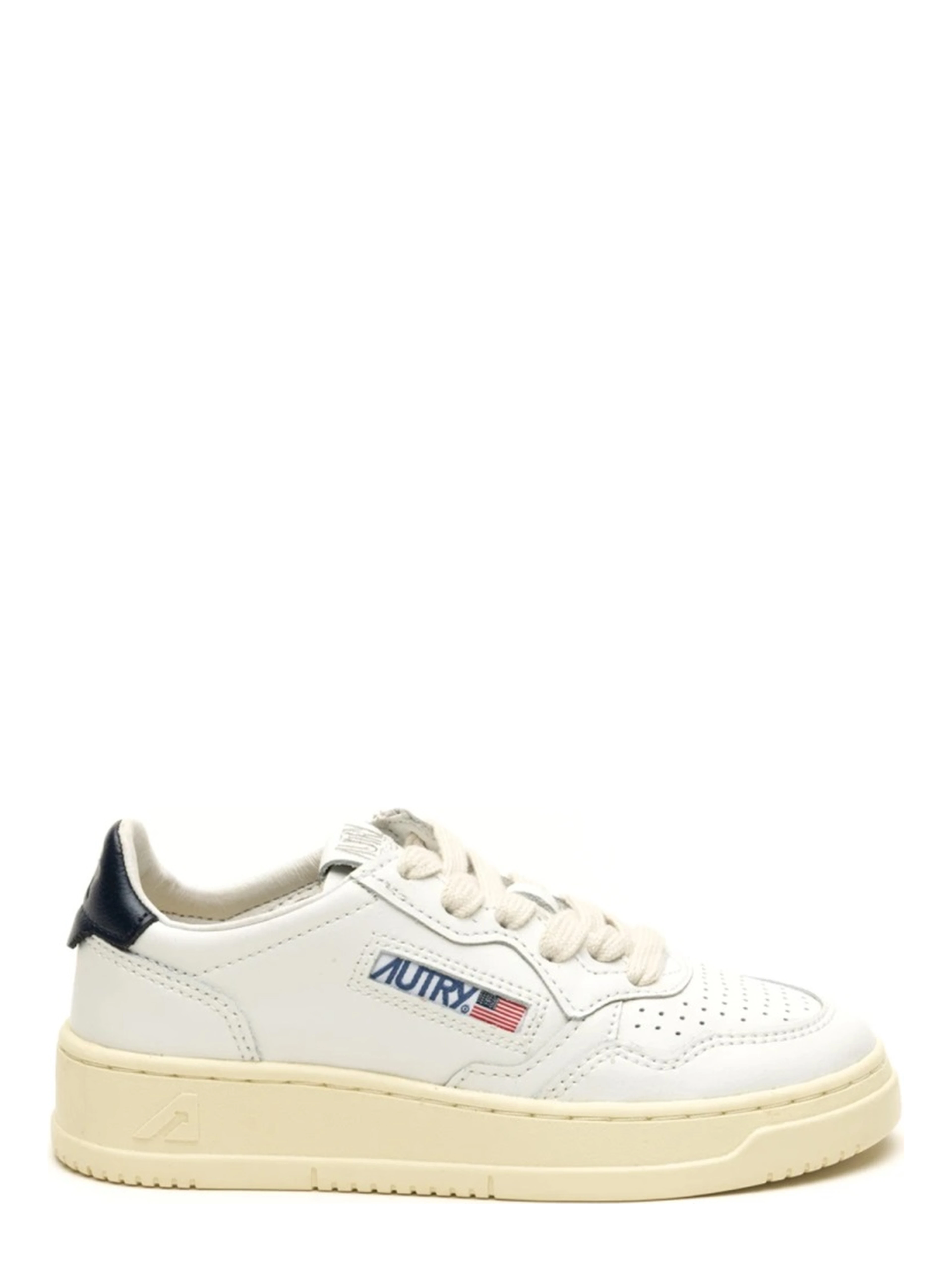 "MEDALIST LOW" SNEAKER