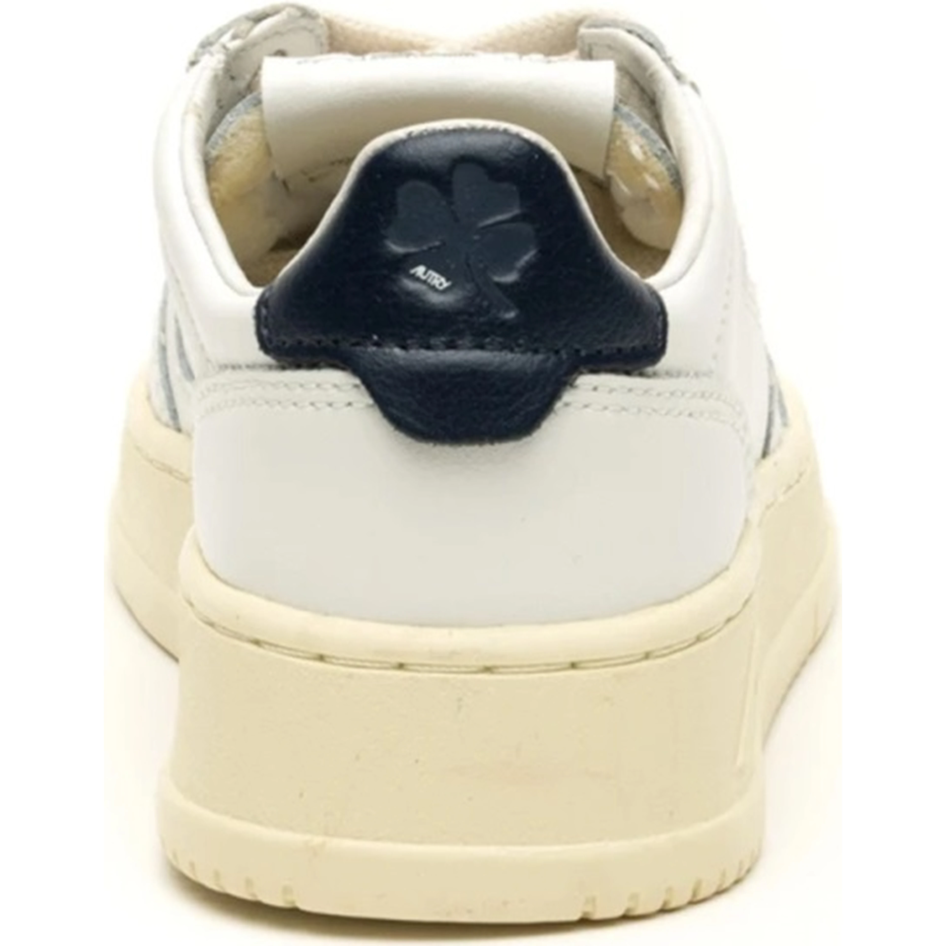 "MEDALIST LOW" SNEAKER