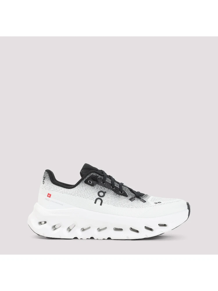 ON Cloudtilt Sneakers
