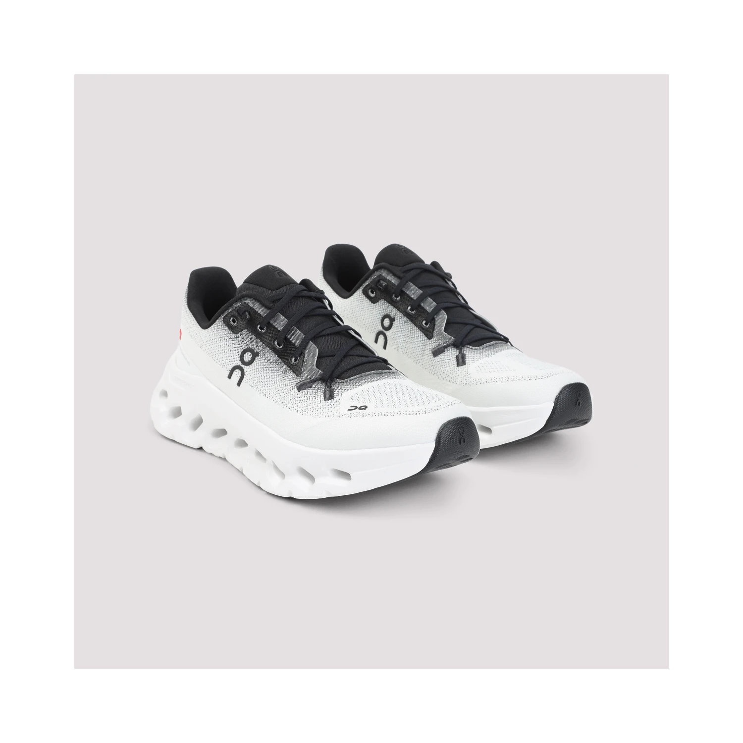 ON Cloudtilt Sneakers