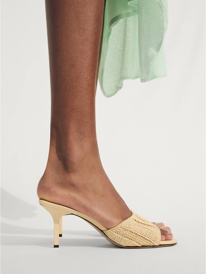 JACQUEMUS slippers