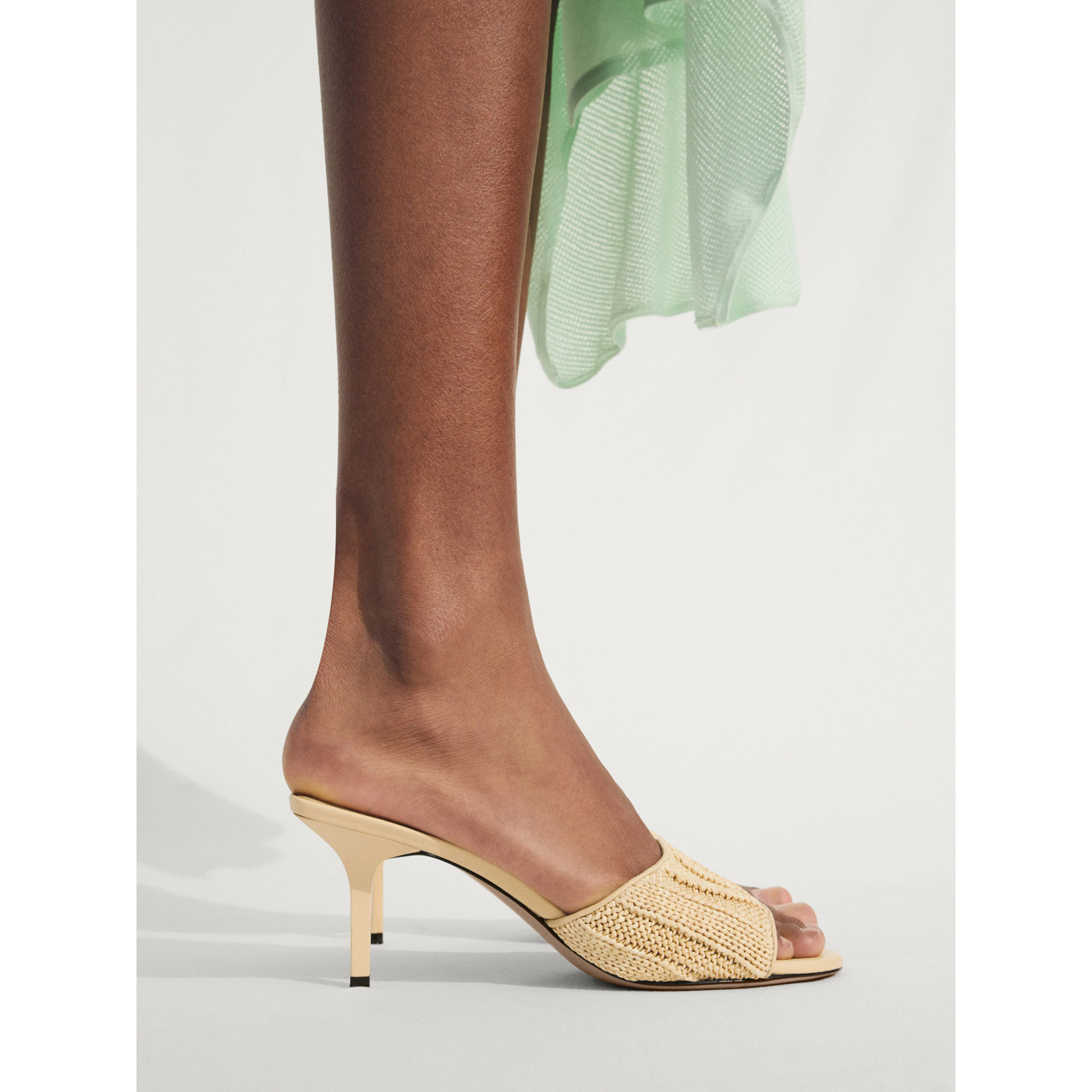 JACQUEMUS slippers