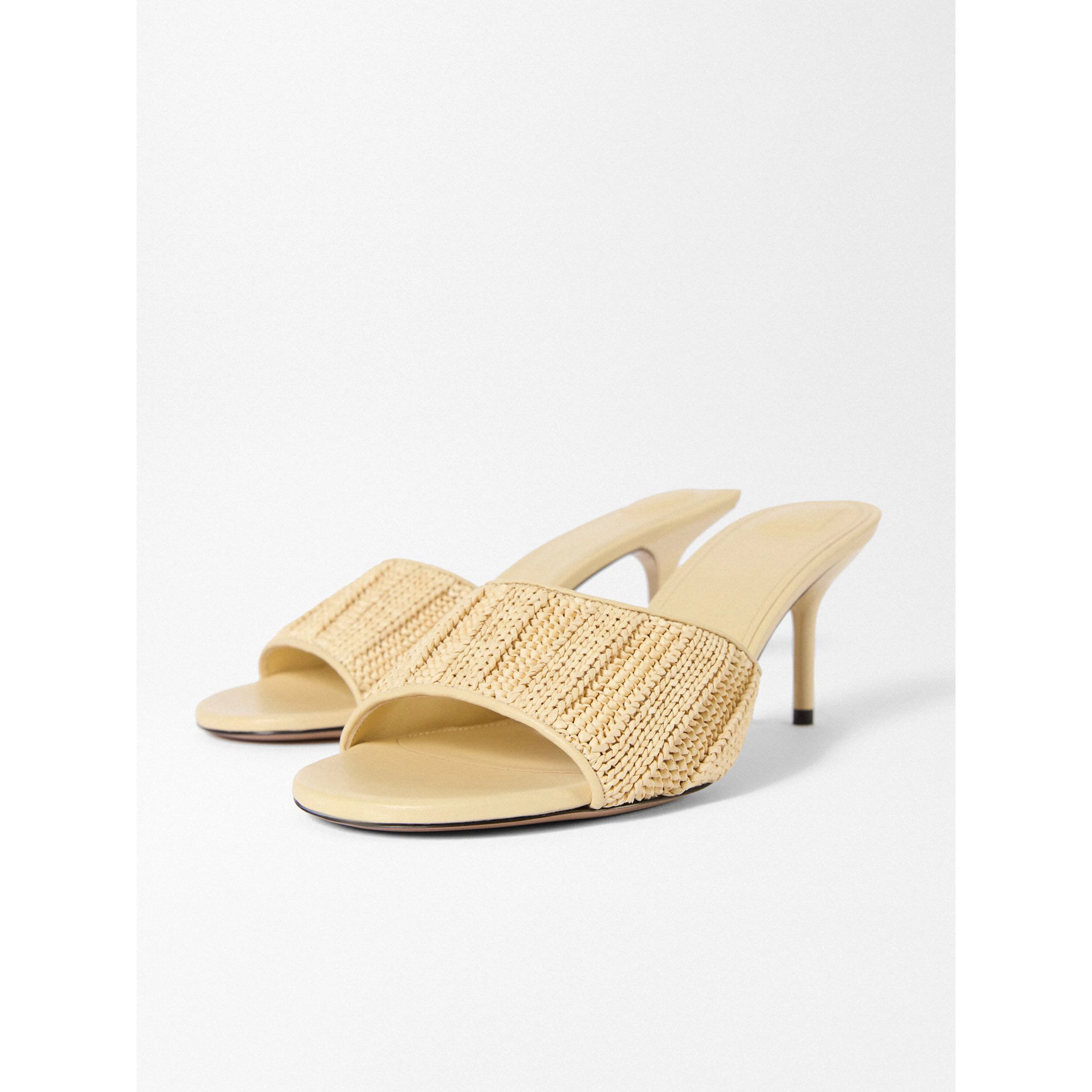 JACQUEMUS slippers