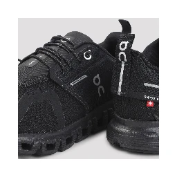 On Cloud 6 Waterprof Sneakers