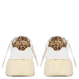 AUTRY Sneakers