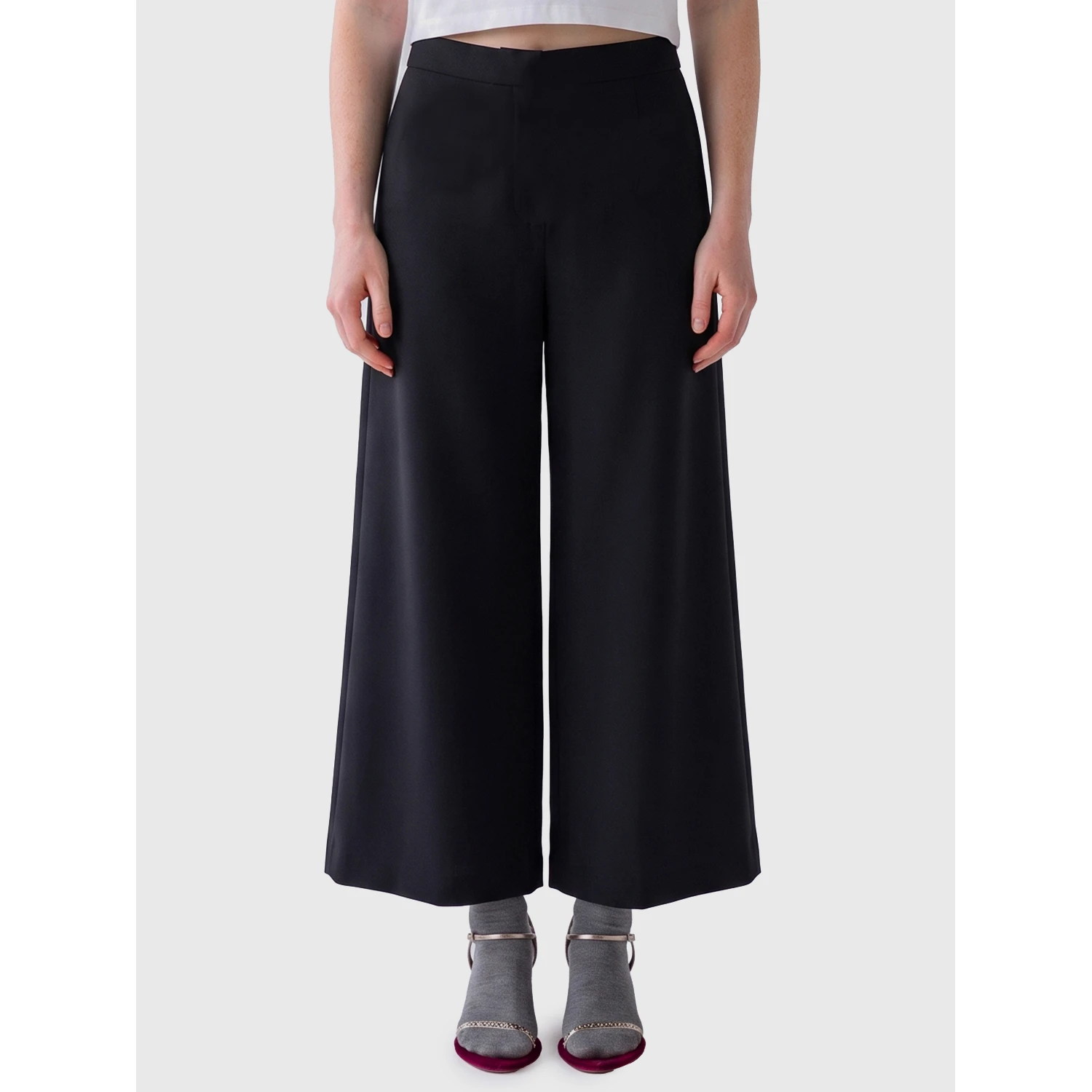 Wide-leg tailored pants