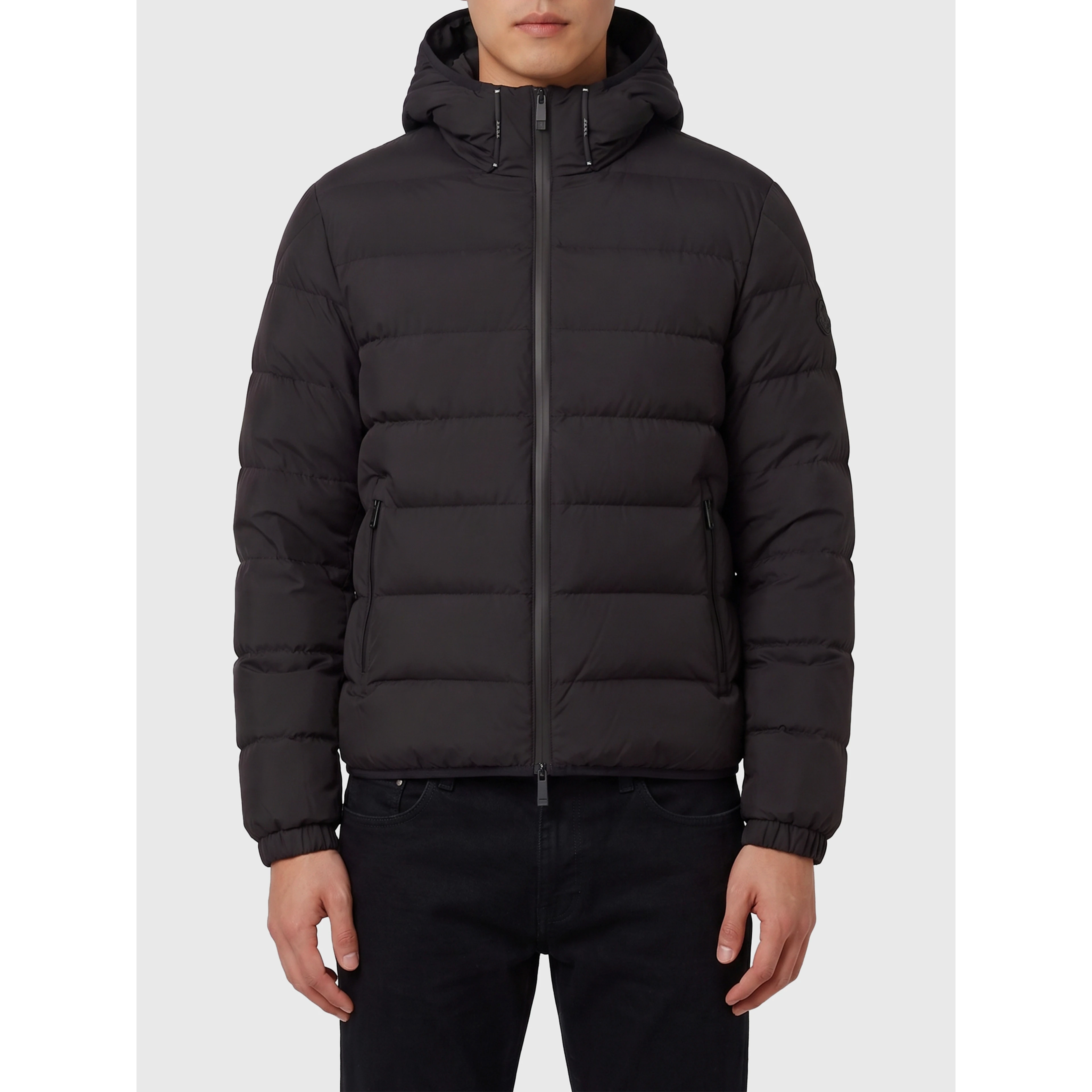 Arajoki short hooded down jacket