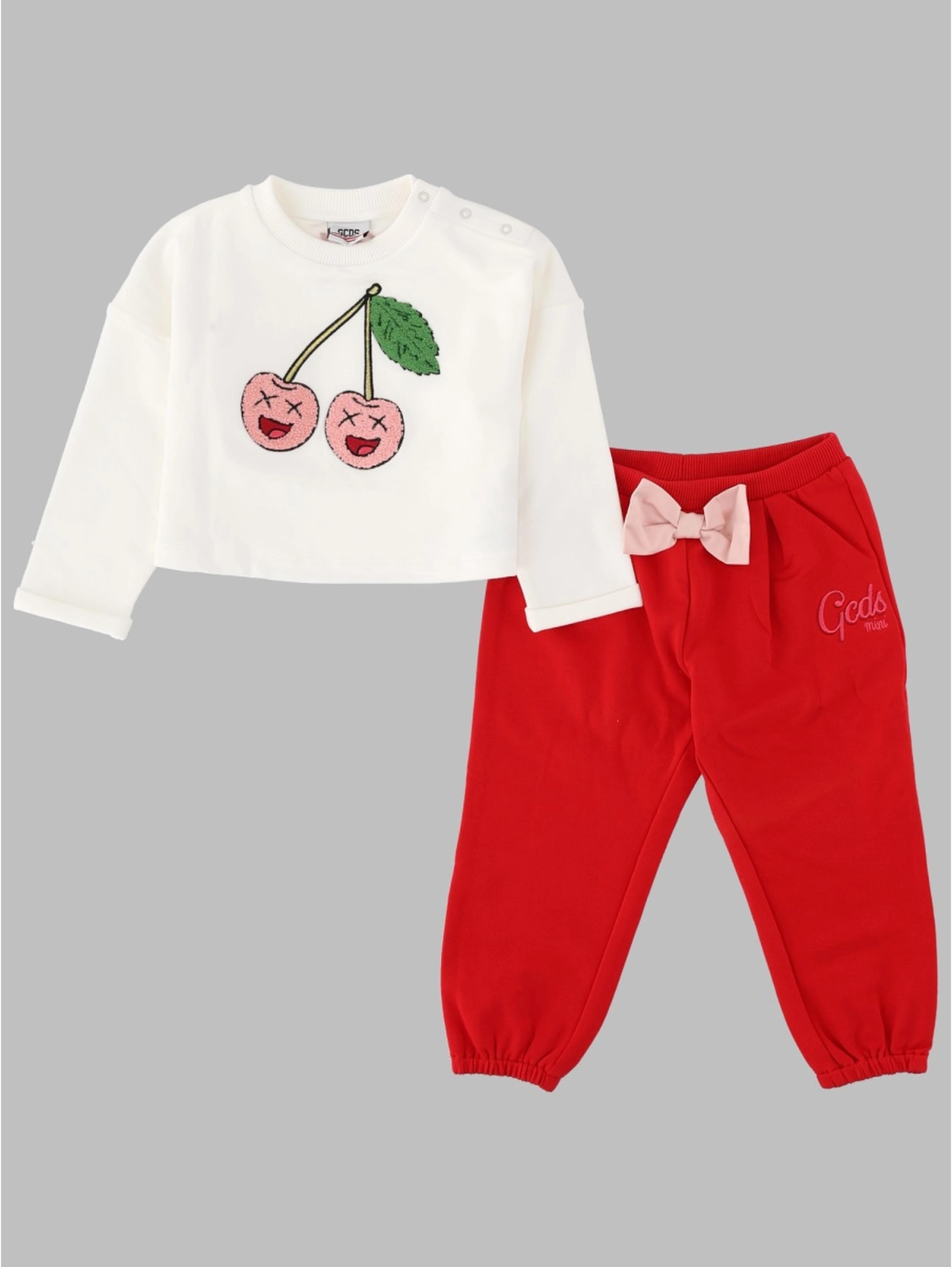 SWEATSHIRT + PANTS