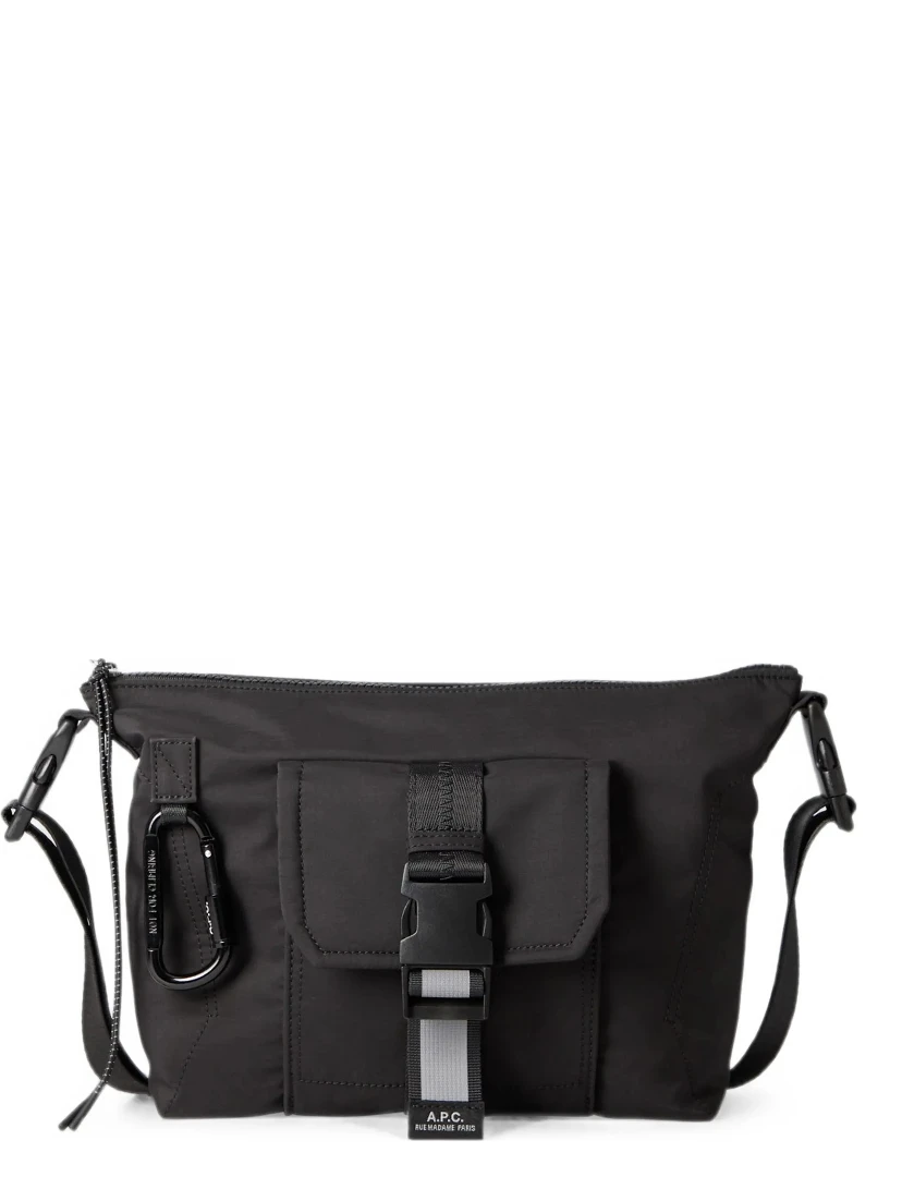 أكياس APC