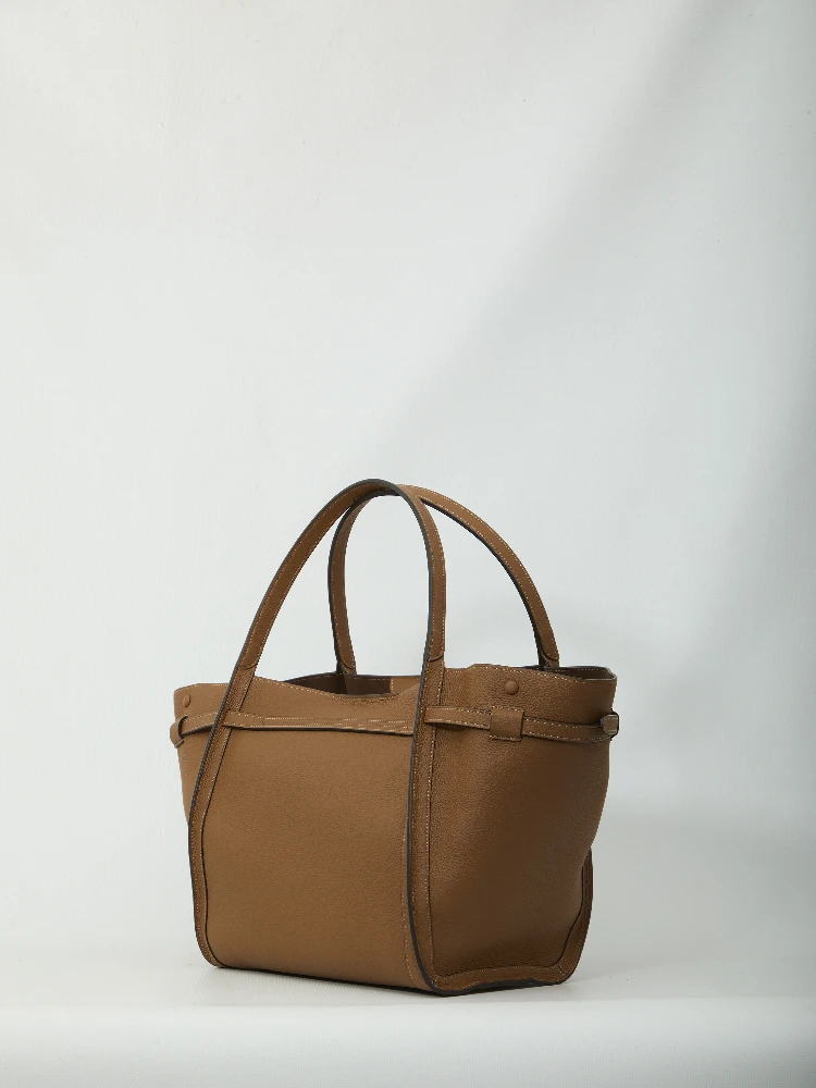 Medium T Signature shopping bag alternative