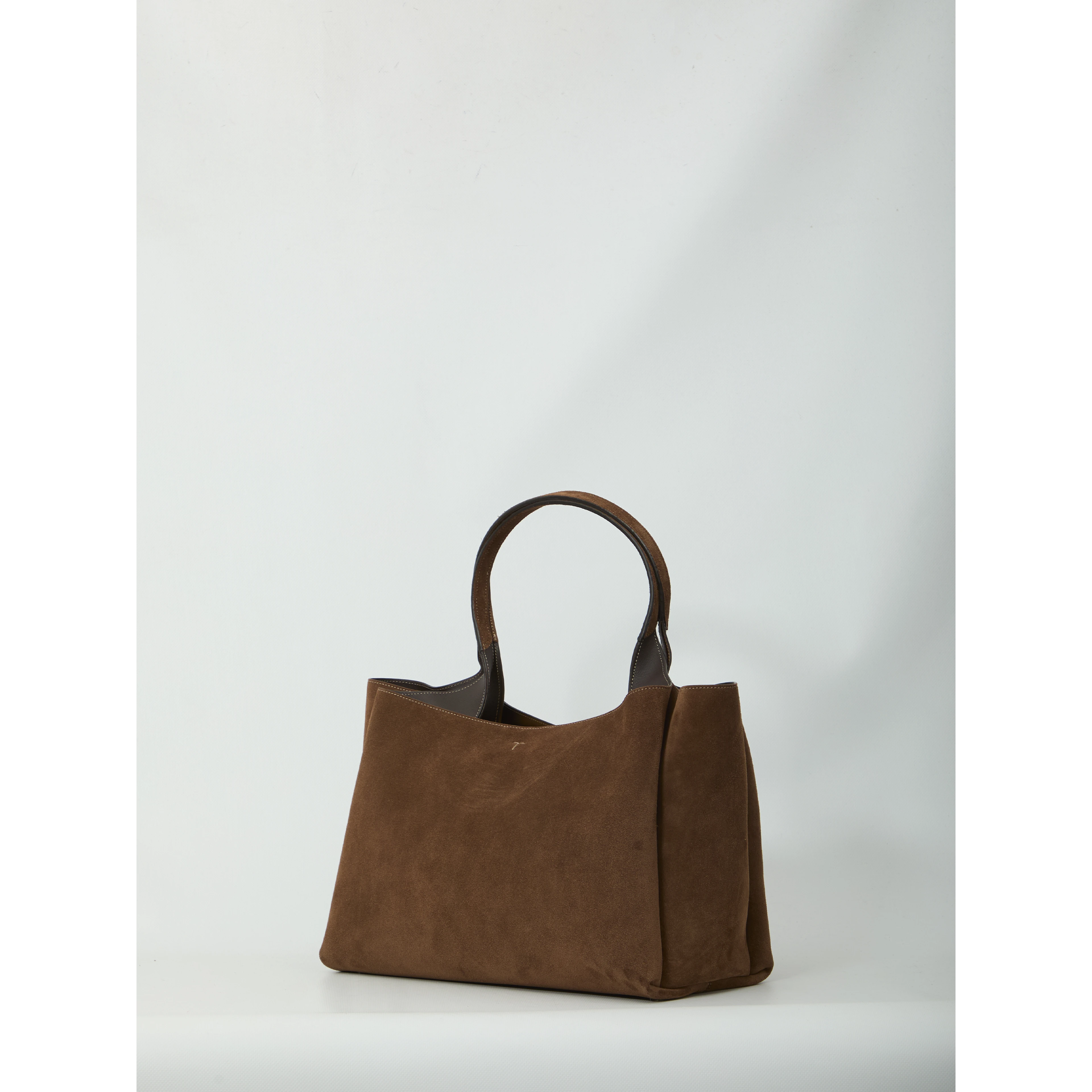 Medium suede leather bag