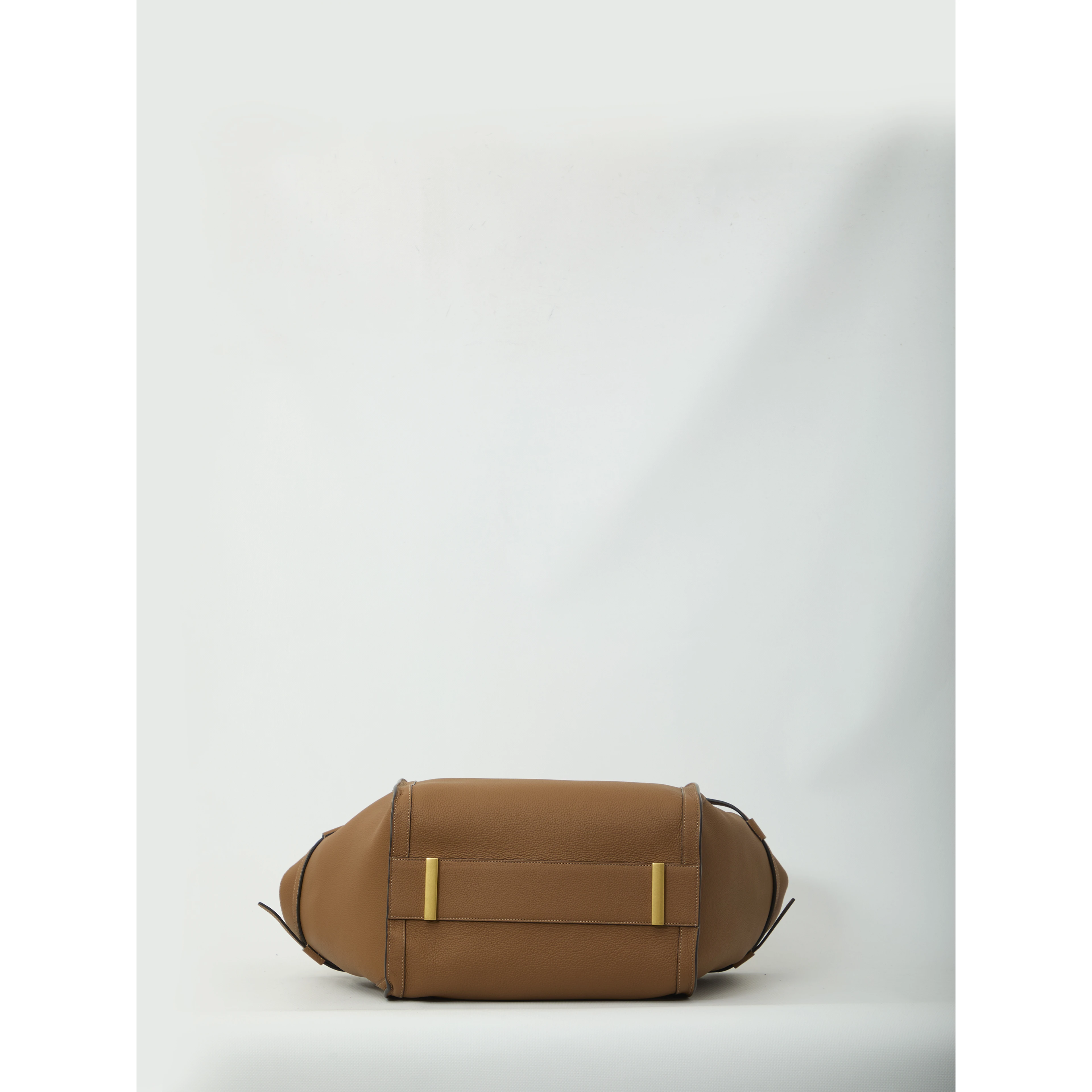 Medium T Signature shopping bag