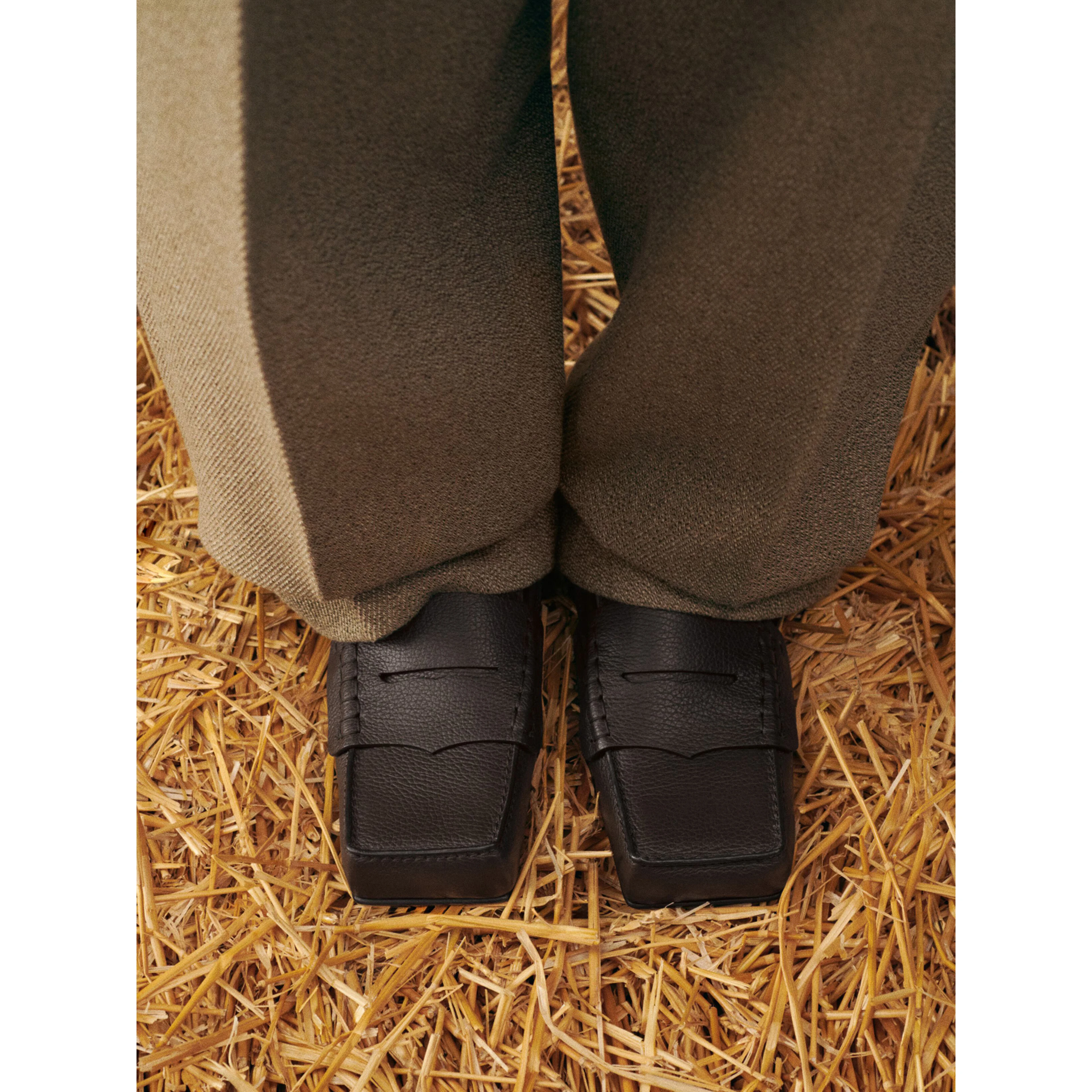 JACQUEMUS moccasins