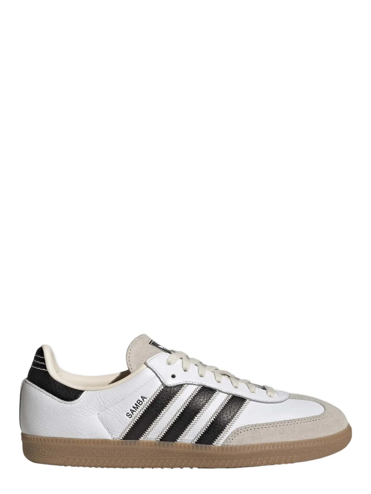 Adidas Sneakers