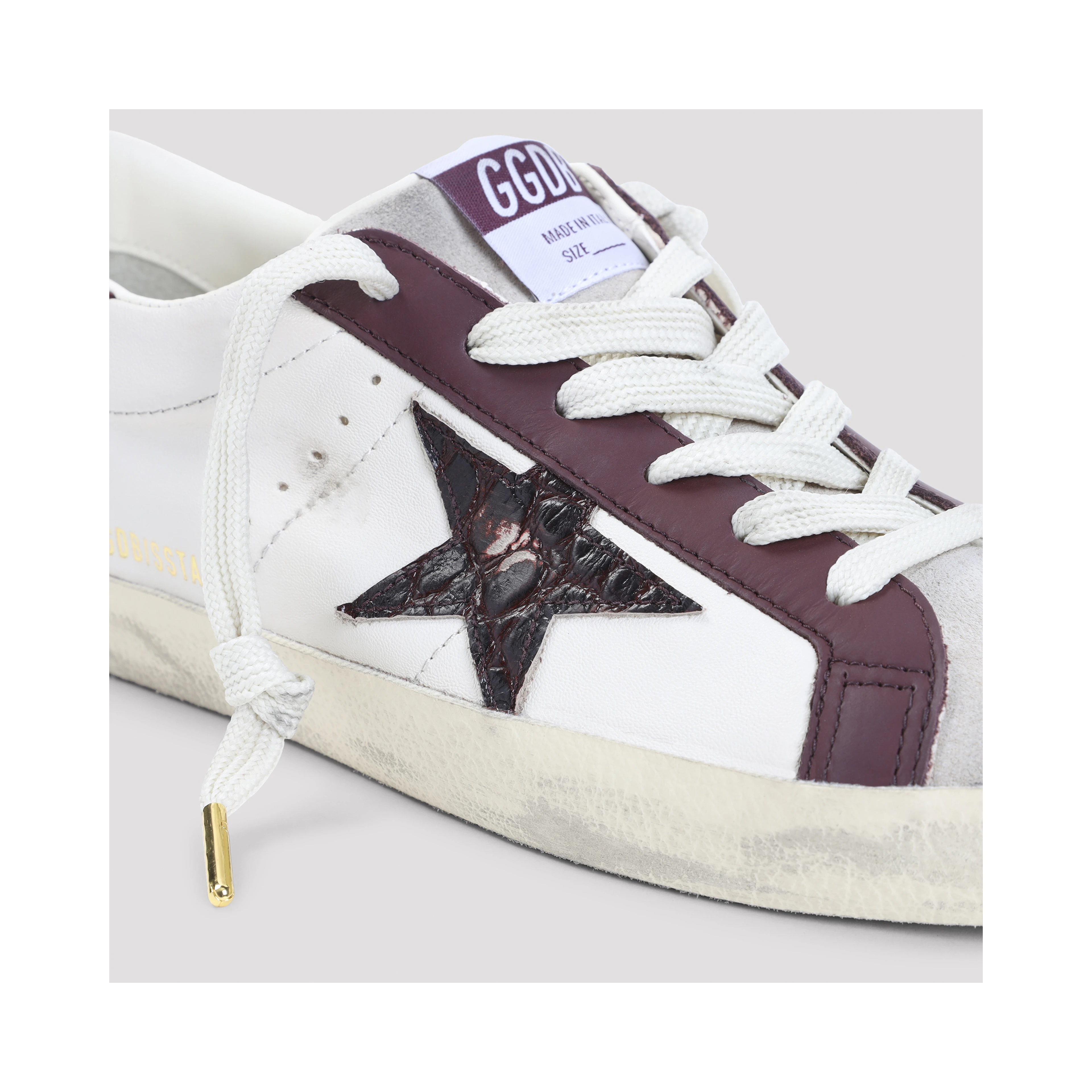 SUPERSTAR