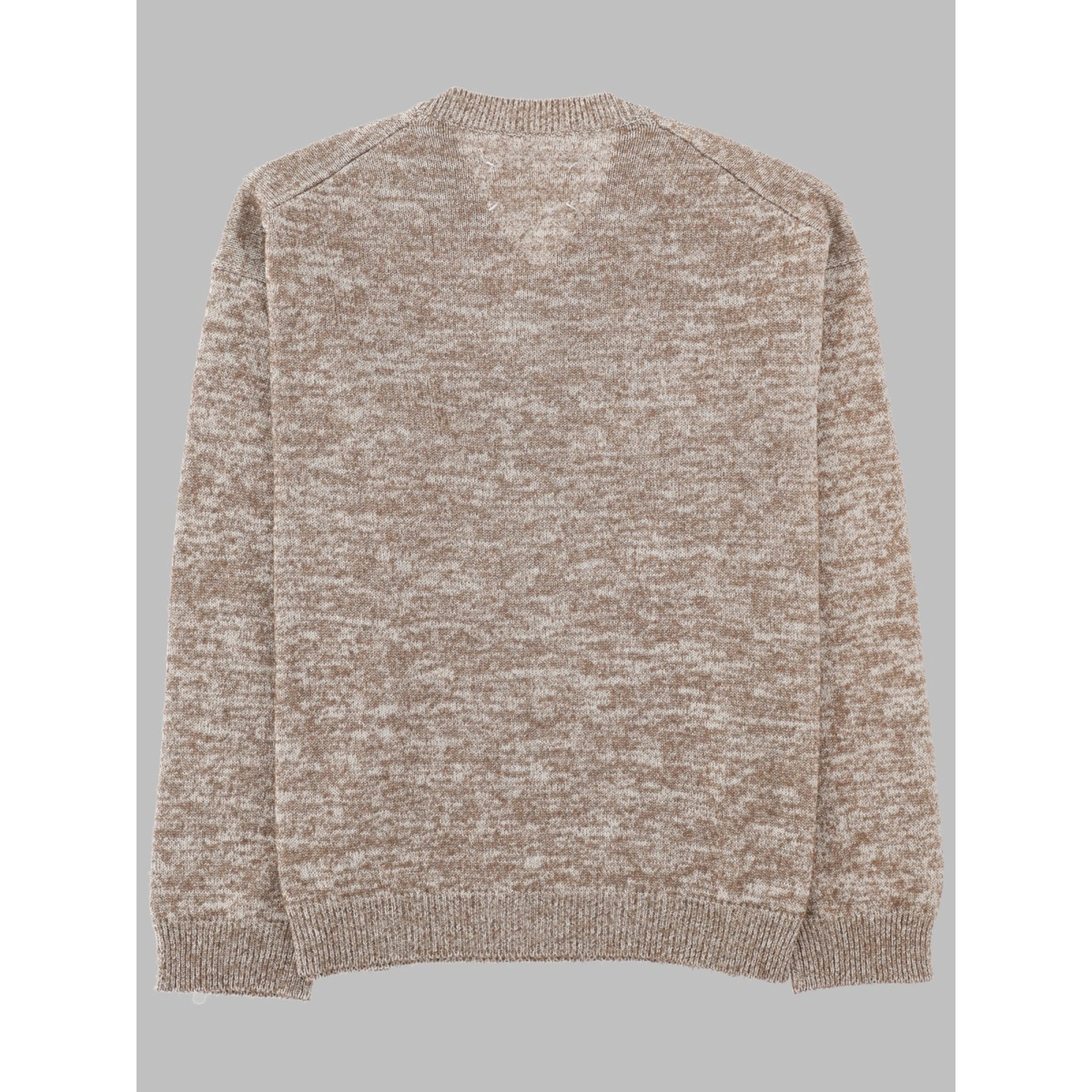 MAGLIA CON SCOLLO A V