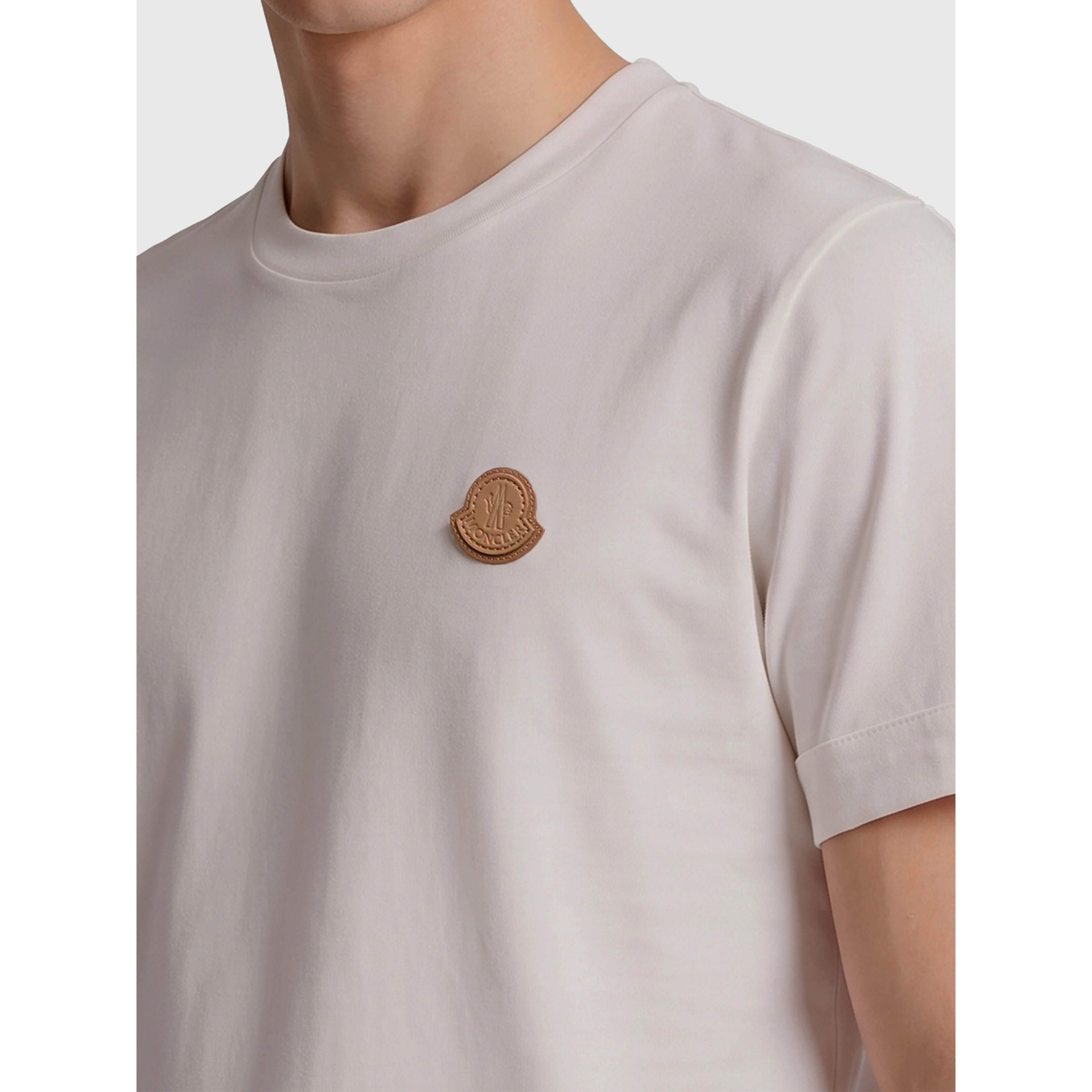 Cotton t-shirt with leather logo