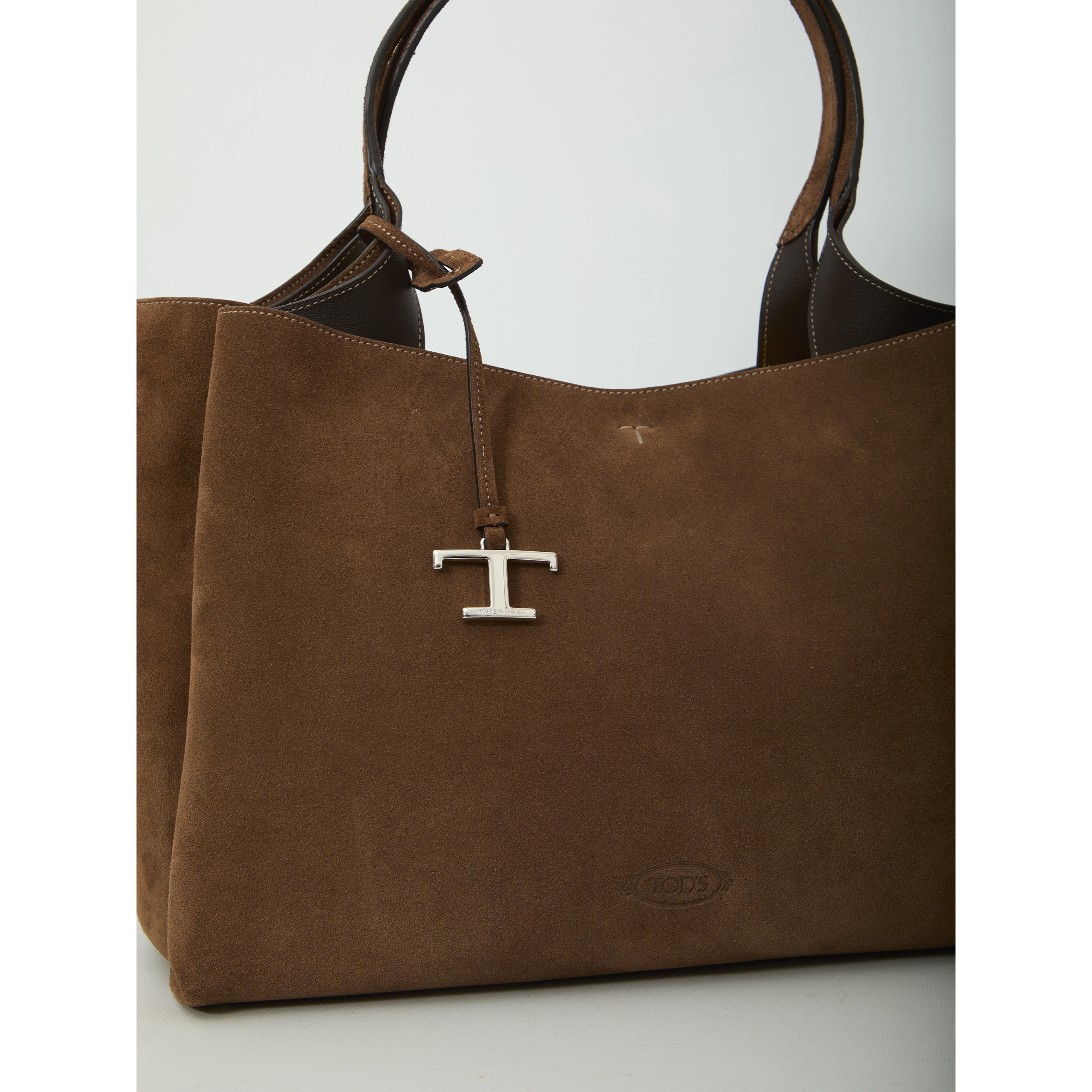 Medium suede leather bag