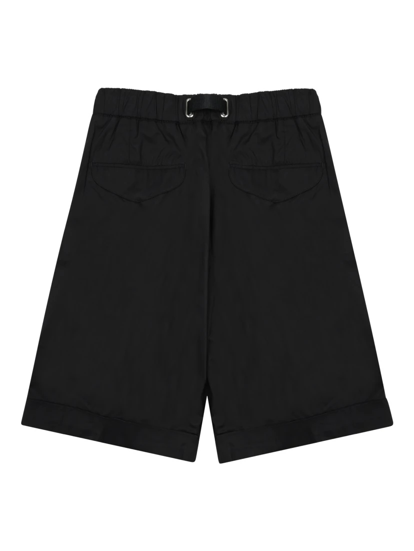 SHORTS CON CINTURA