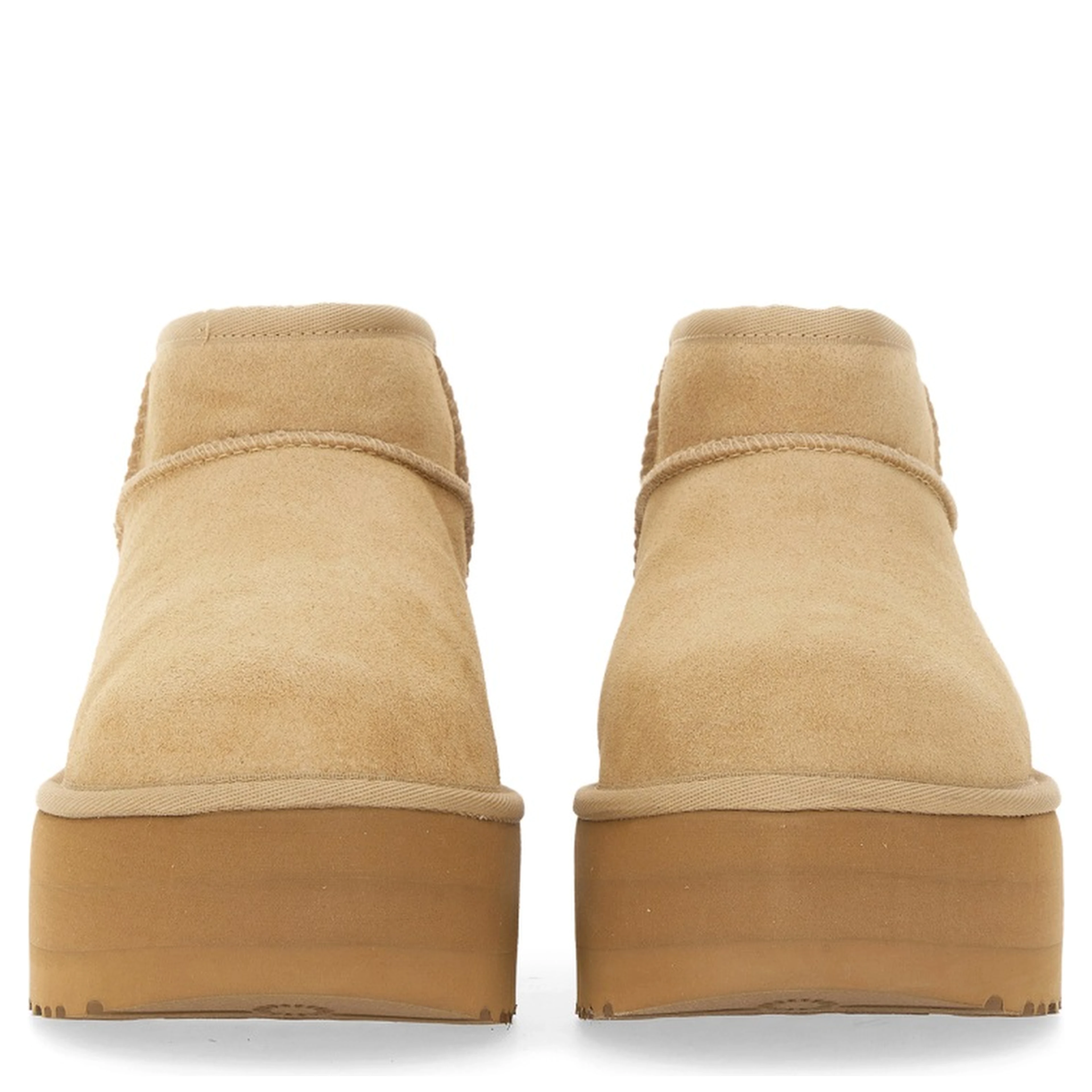 CLASSIC ULTRA MINI BOOT WITH PLATFORM