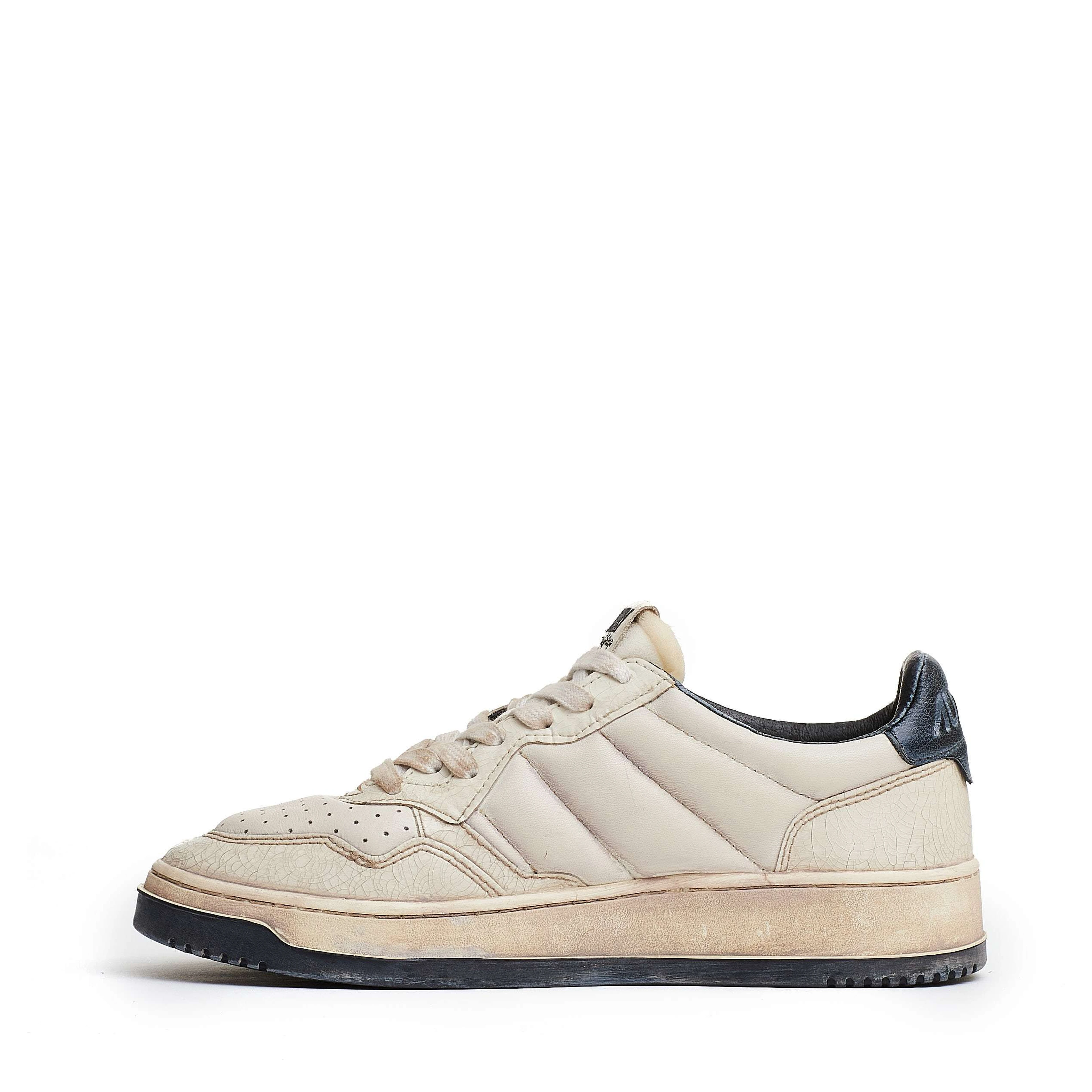 Sneakers Super Vintage Low In Pelle Di Capra Imbottita Effetto Crack