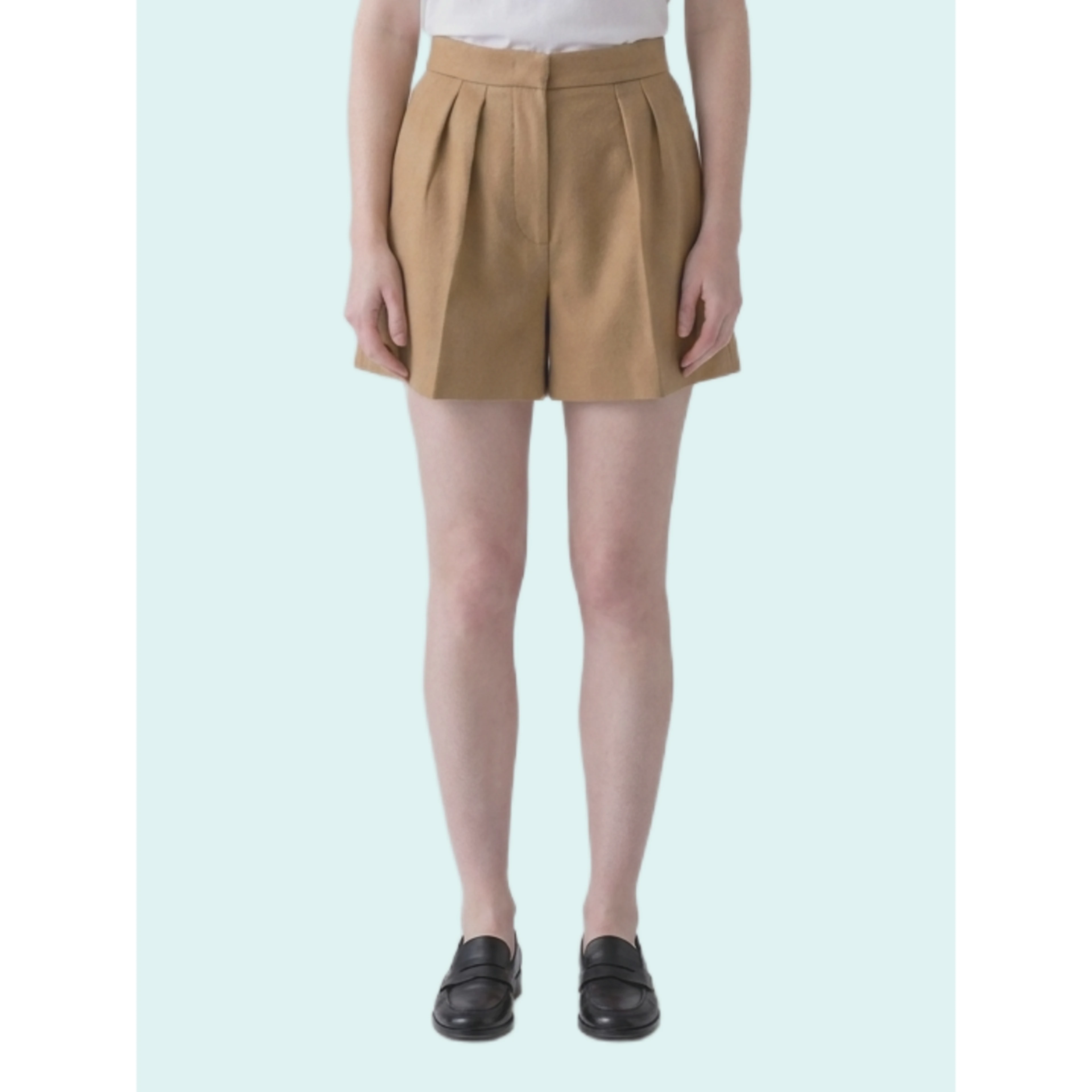 Vista camel shorts.