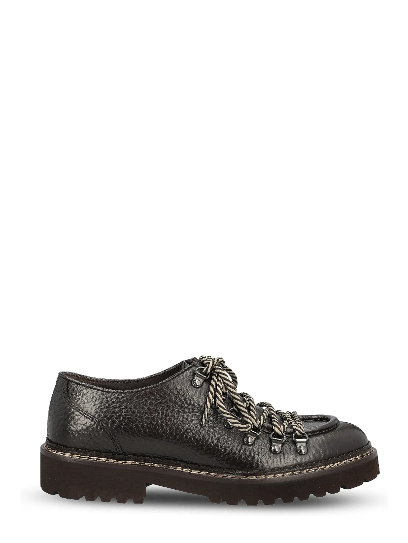 Doucal's Flat shoes
