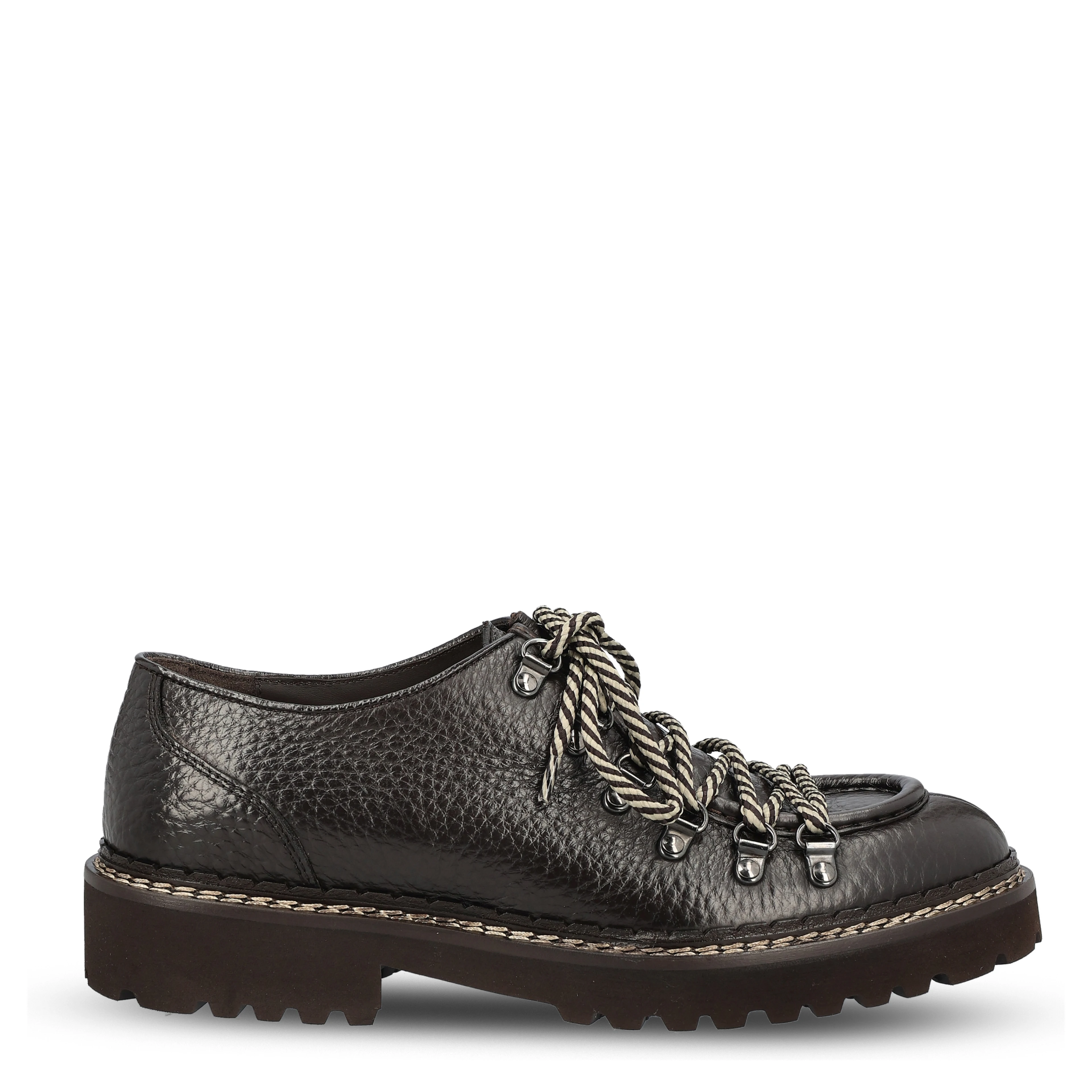 Doucal's Flat shoes