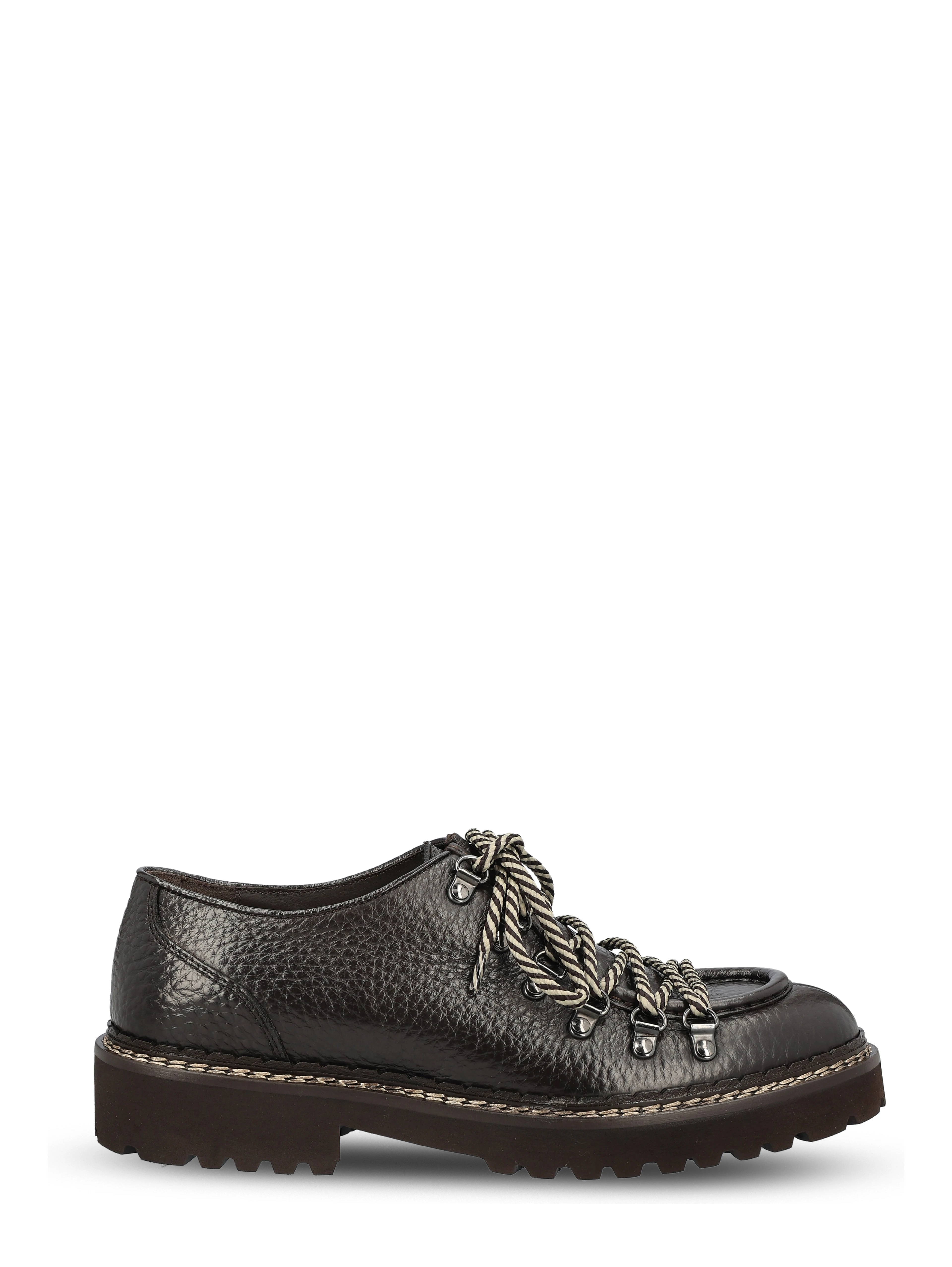 Doucal's Flat shoes