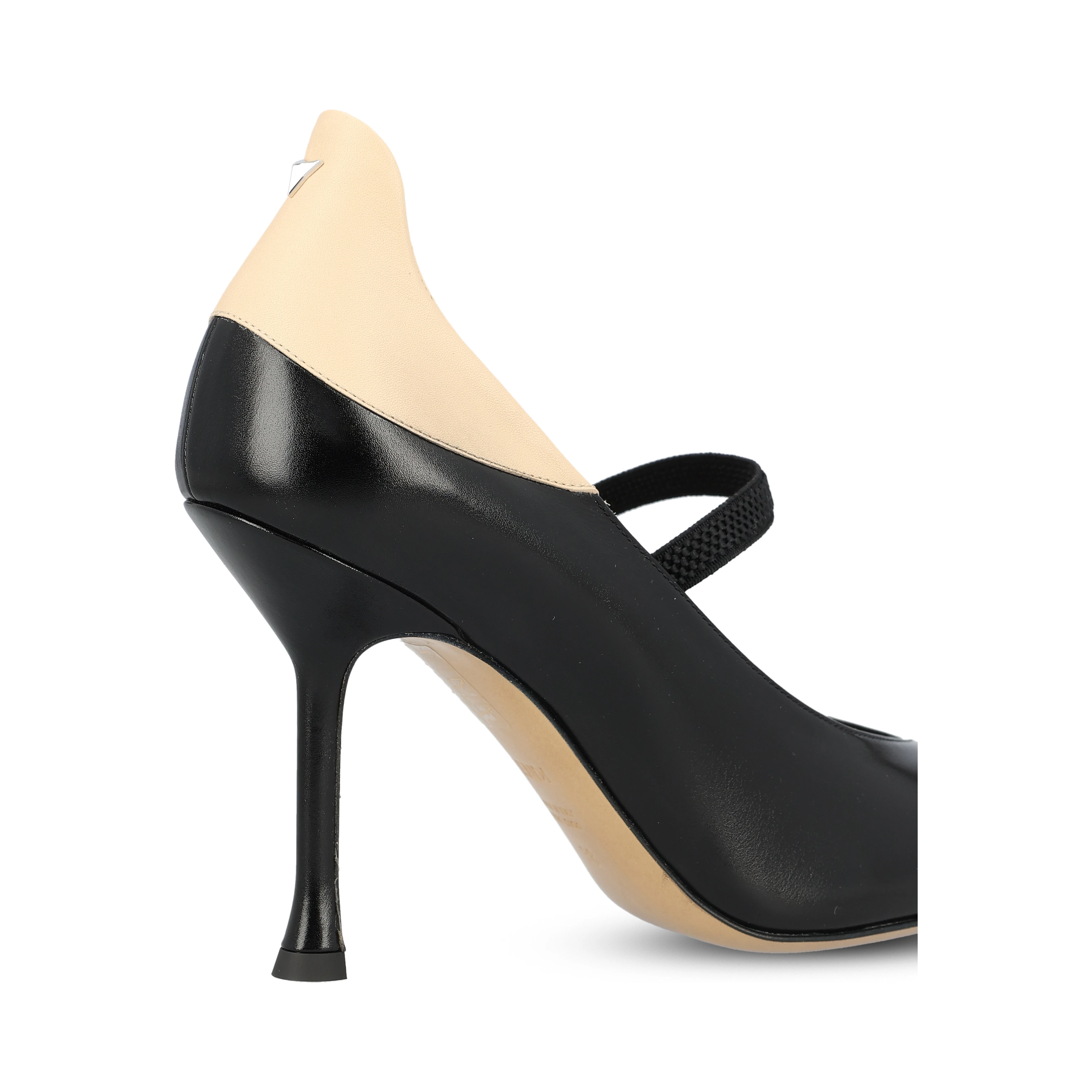 FENDI With Heel Black