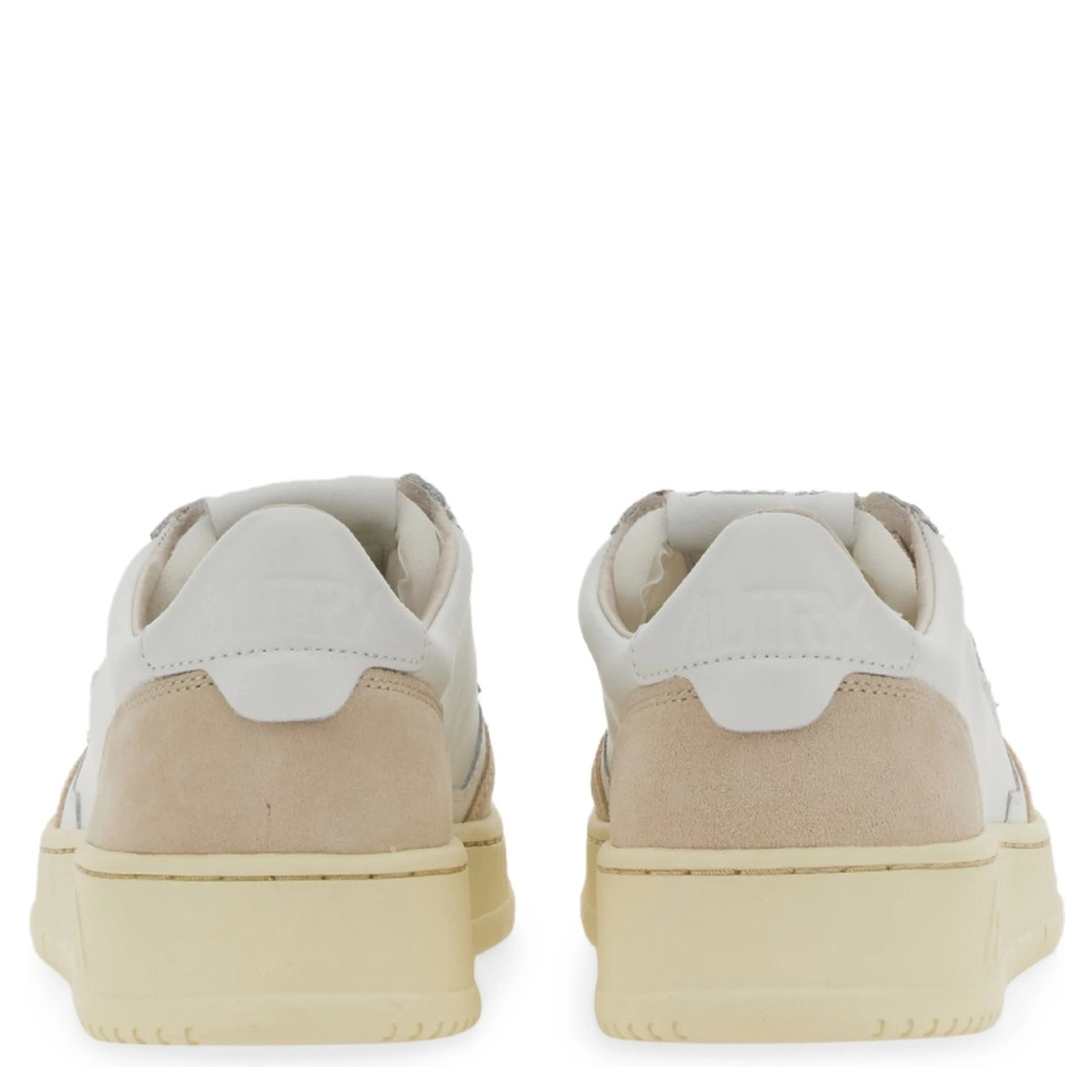 MEDALIST LOW SNEAKER