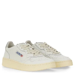 "MEDALIST LOW" SNEAKER