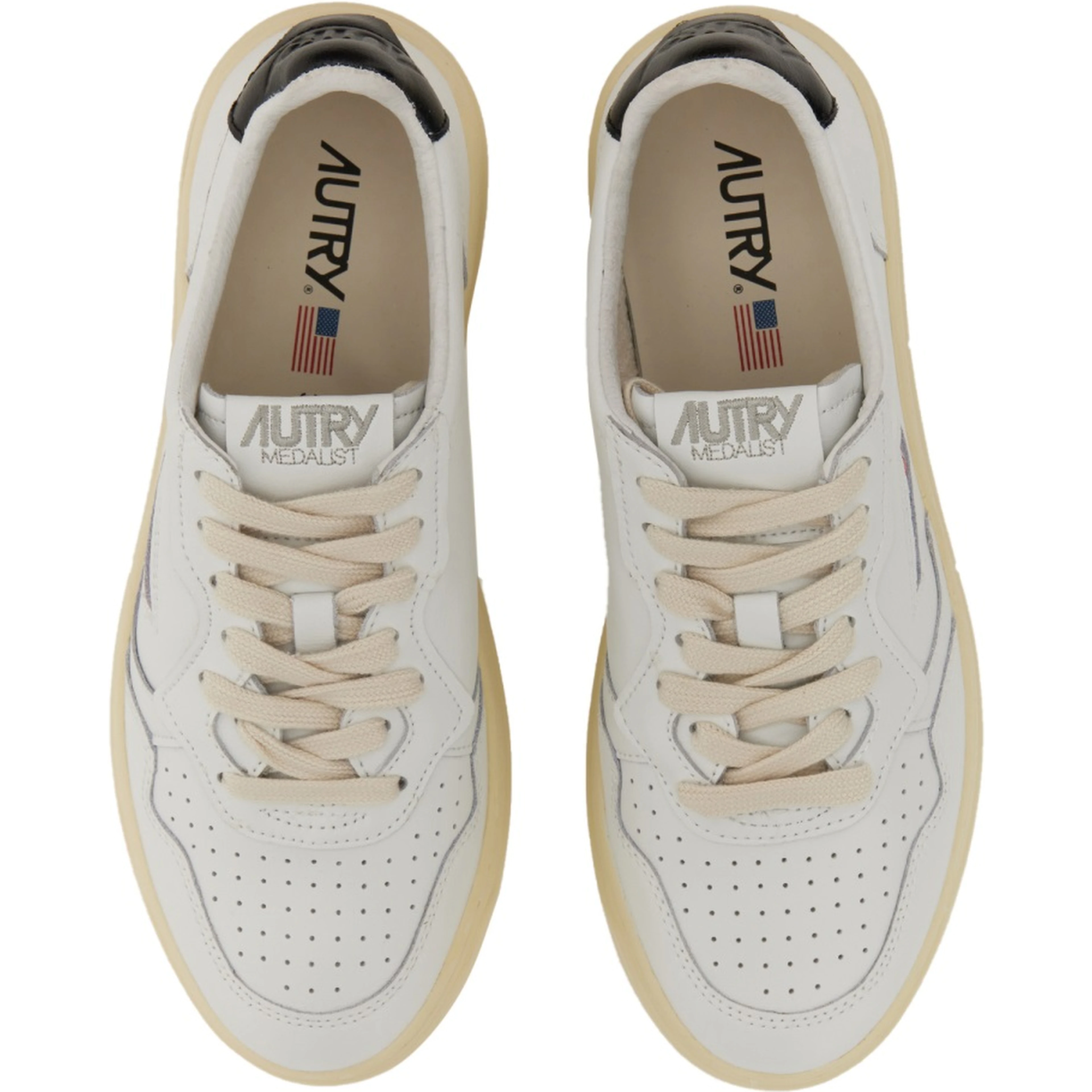MEDALIST LOW SNEAKER